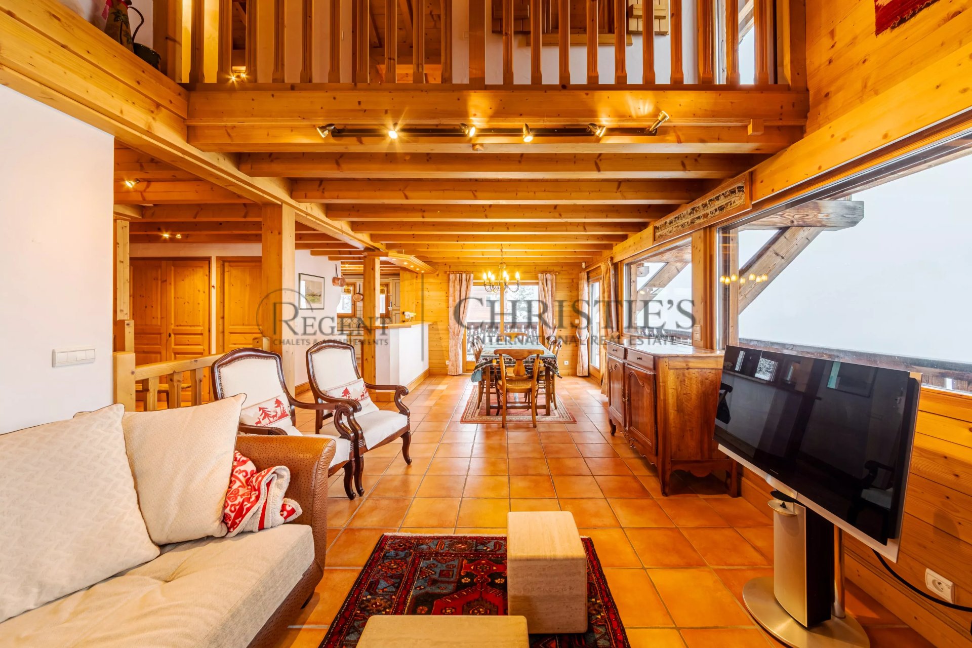 4 Bedroom Villa/Townhouse's Image 6