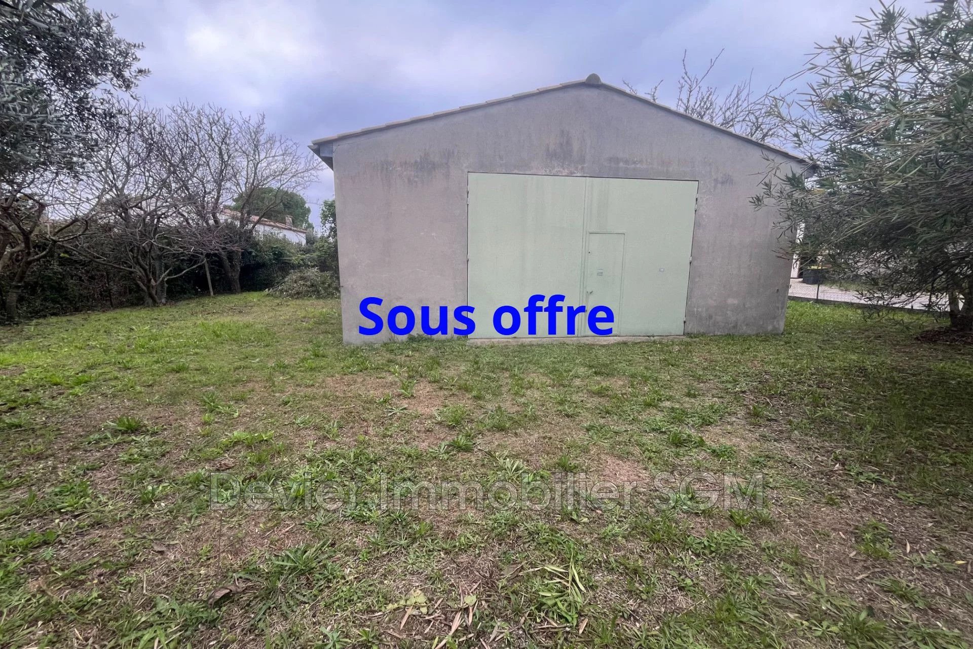 Vente Local Saint-Geniès-des-Mourgues