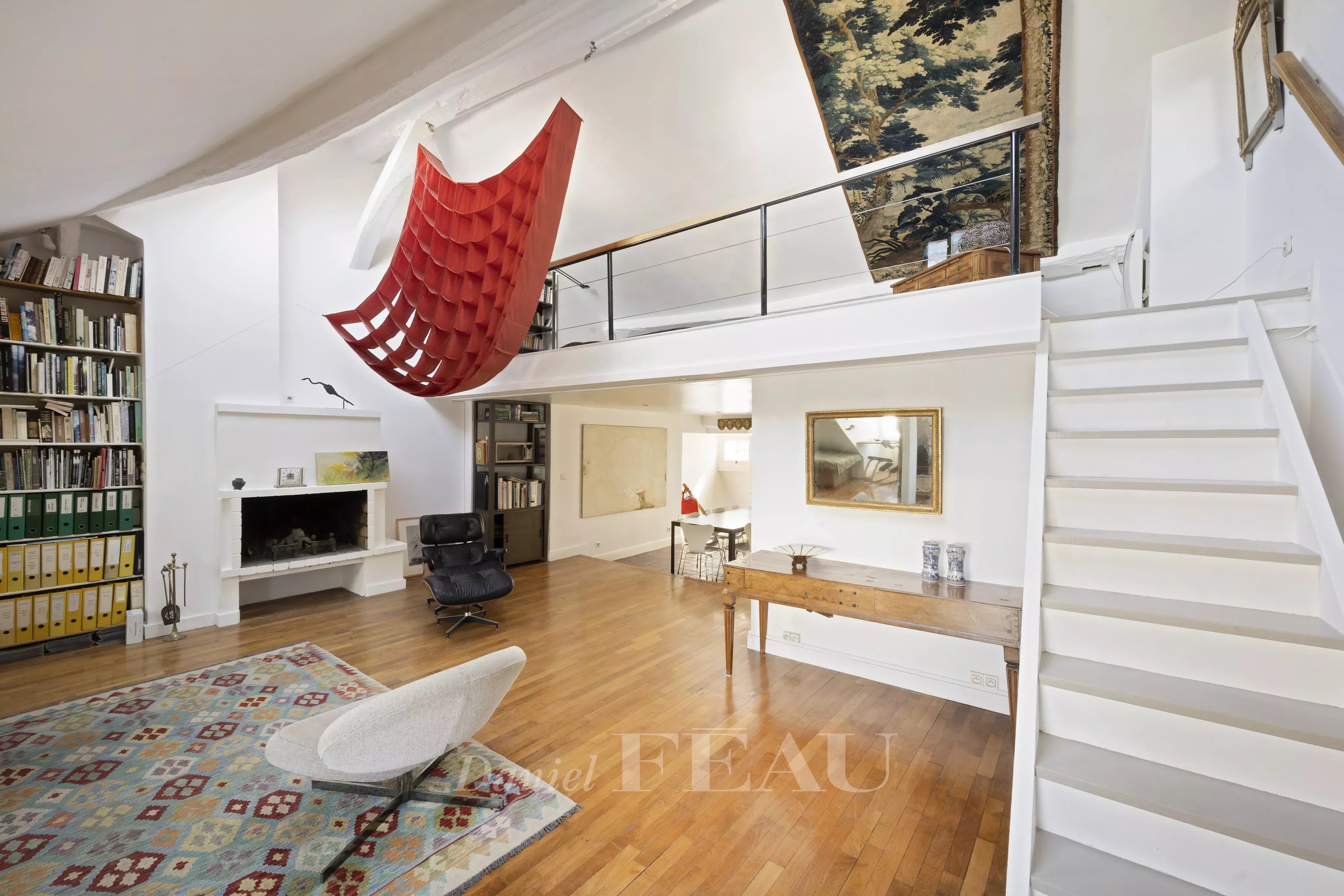 Sale Apartment Paris 4th