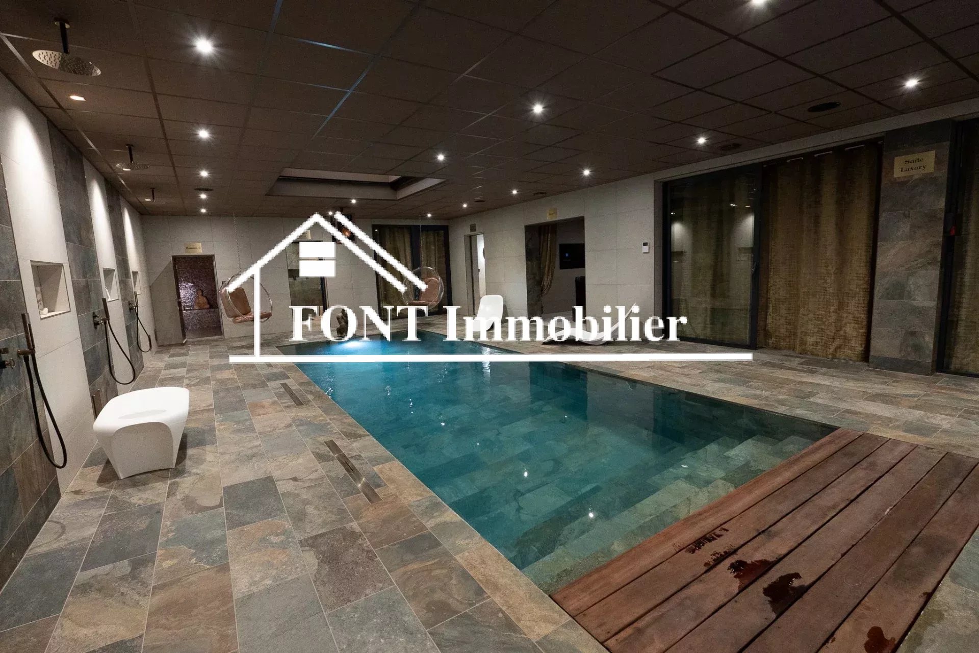 Agence immobilière de 