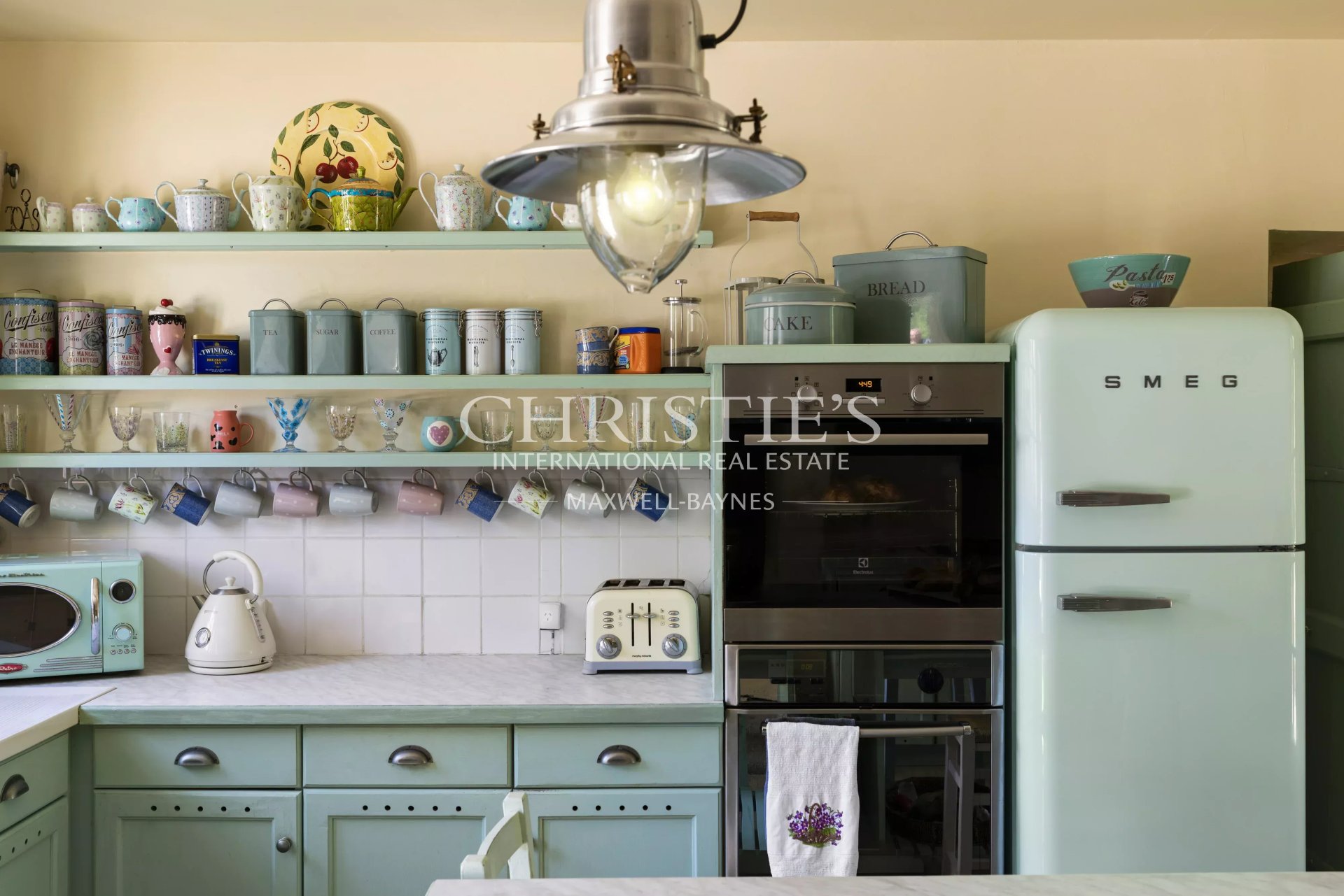 6 Bedroom Villa/Townhouse's Image 6