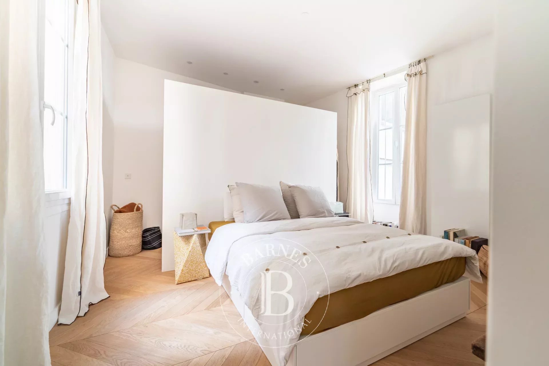 Daire Paris 3ème - picture 10