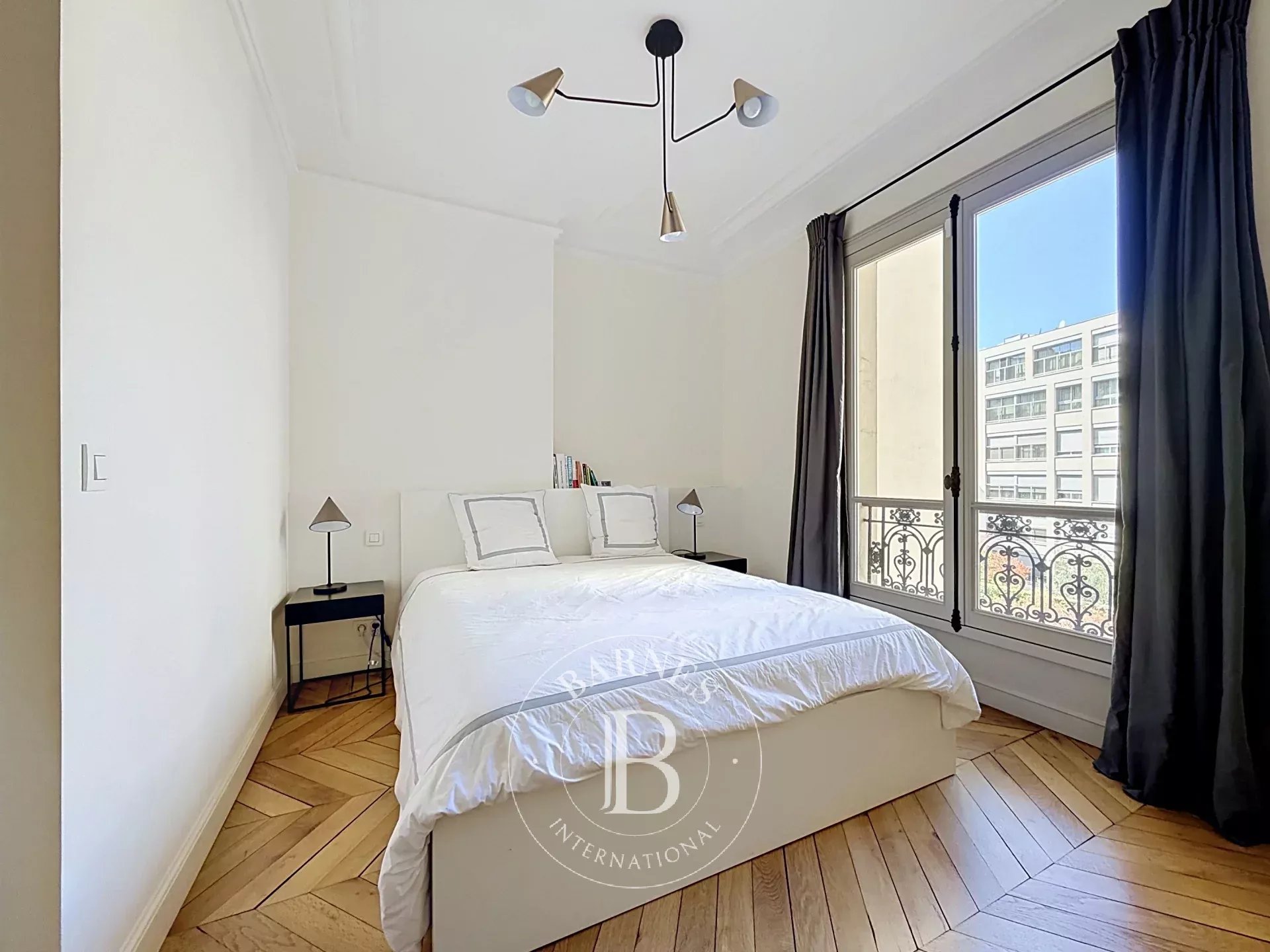 Paris  - Apartment 3 Bedrooms - picture 10