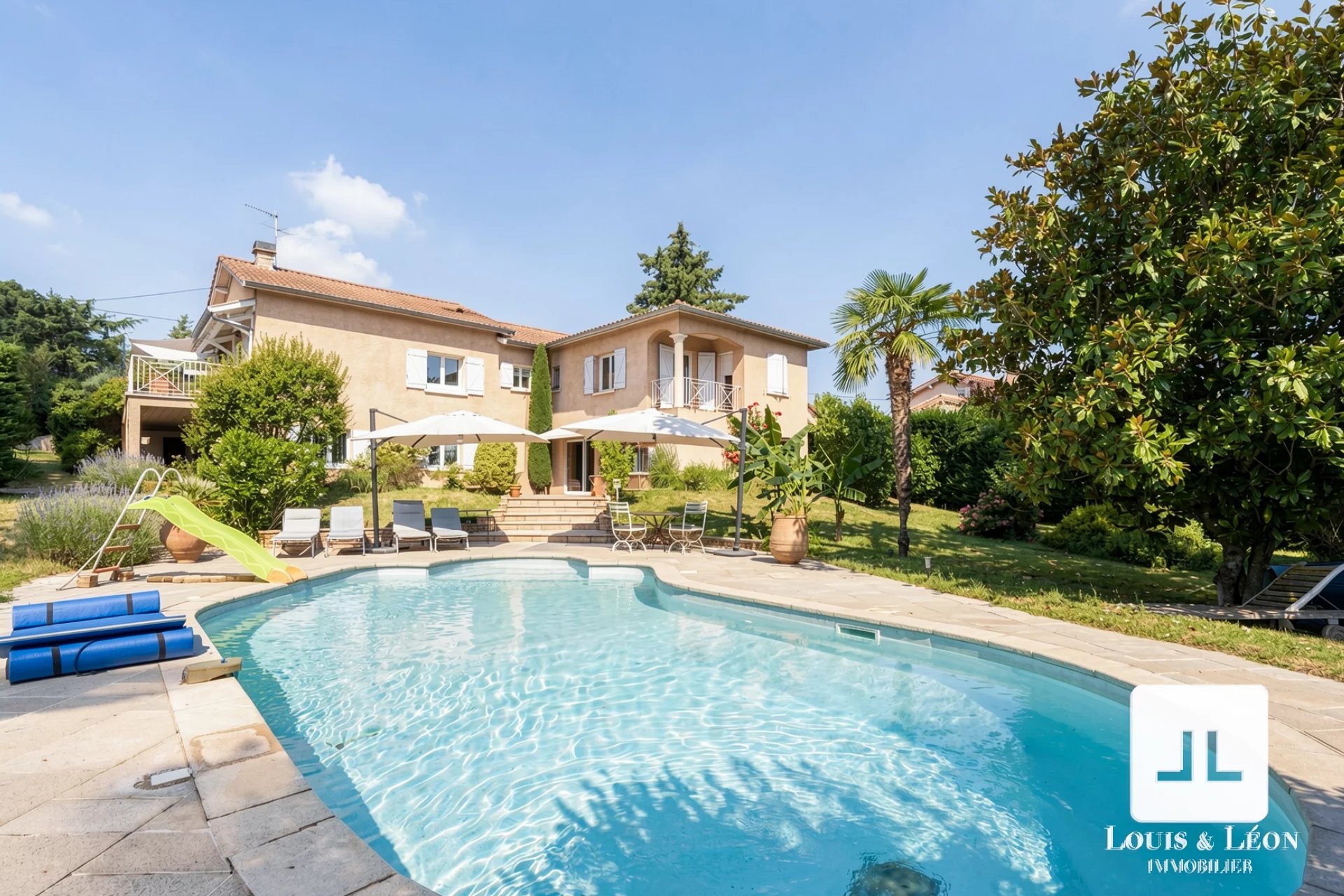 Propriété d'exception – 200 m² habitables au cœur d'un parc paysager de 2 000 m²