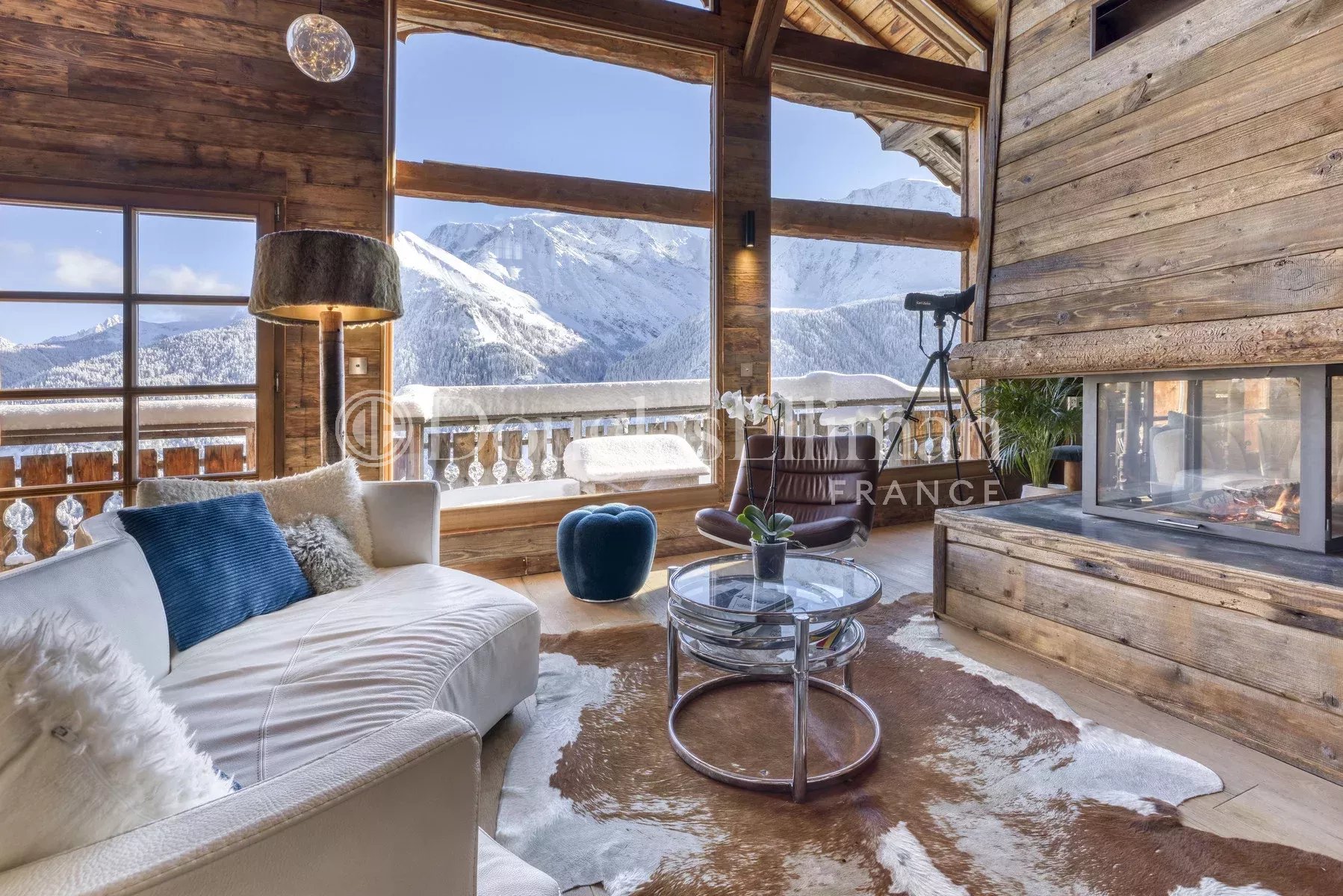 SAINT GERVAIS – A magnificent renovated farmhouse with sublime mountain views - Picture n°2