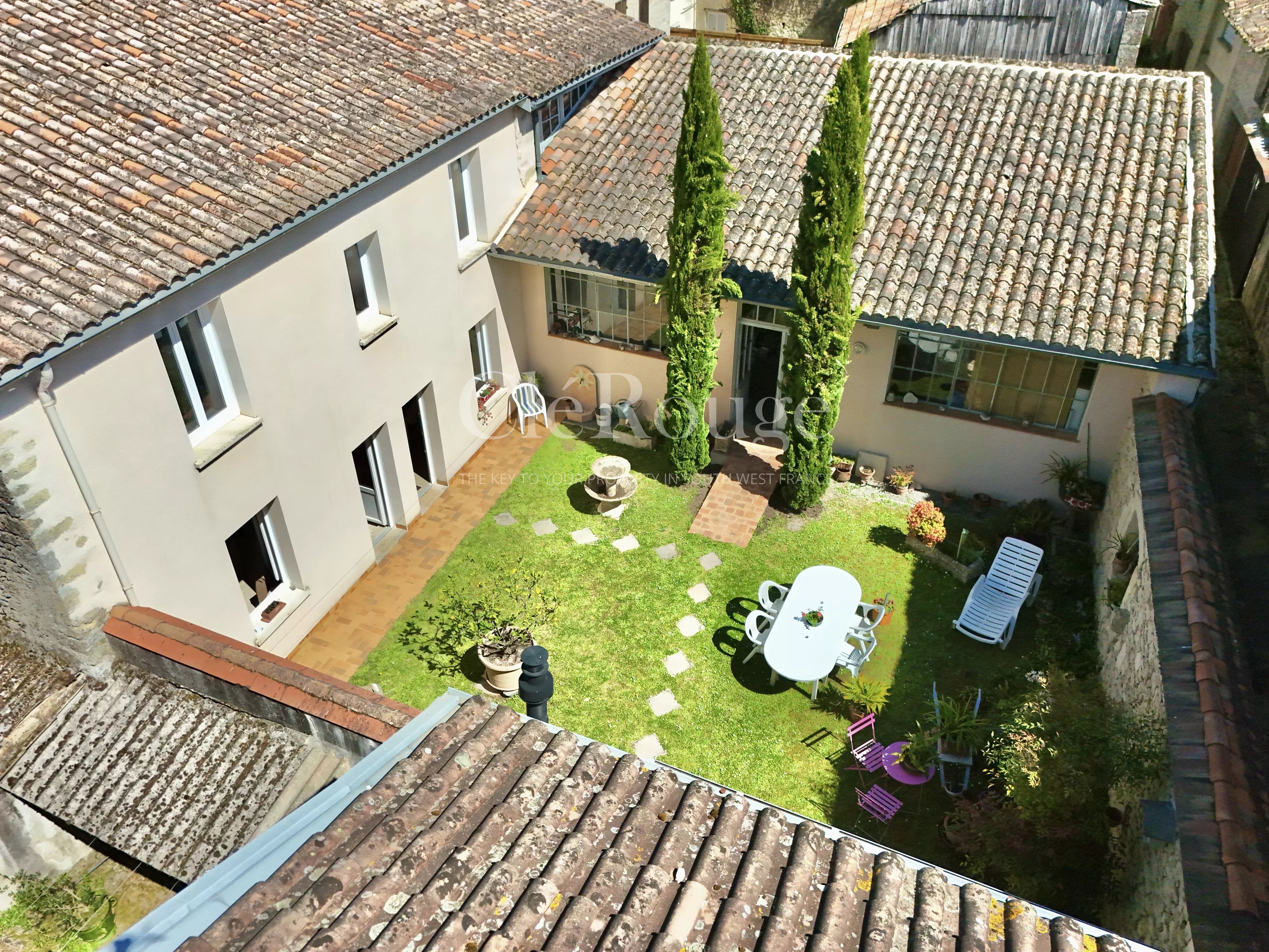 House in Monsegur - view 1