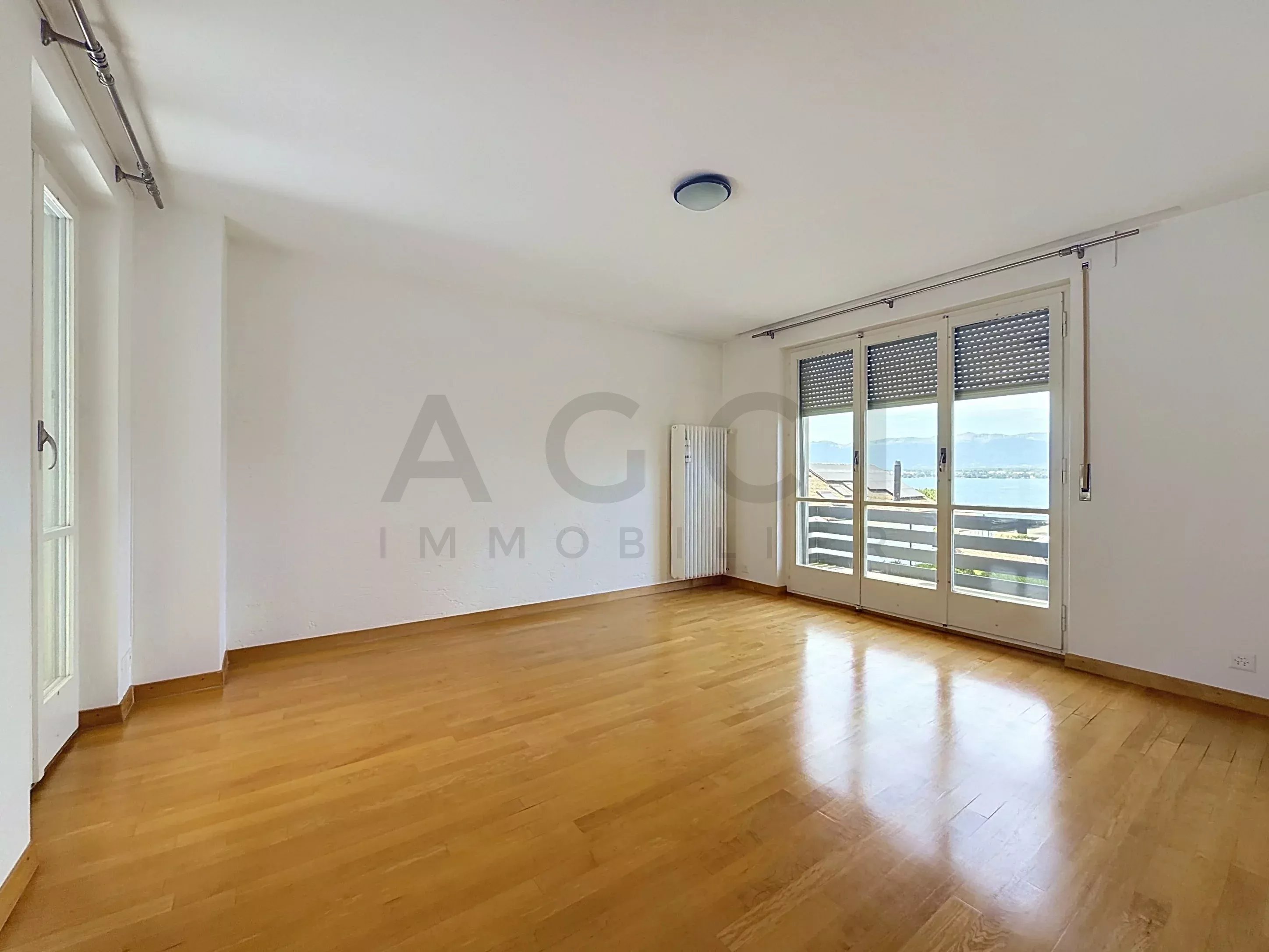 Magnifique villa avec vue panoramique et accès privé au lac – Anières (Genève)