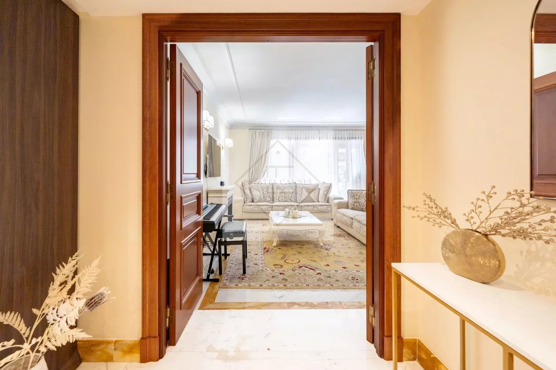 Lumière et Charme Belle Époque, Appartement trois pièces CANNES — photo 19
