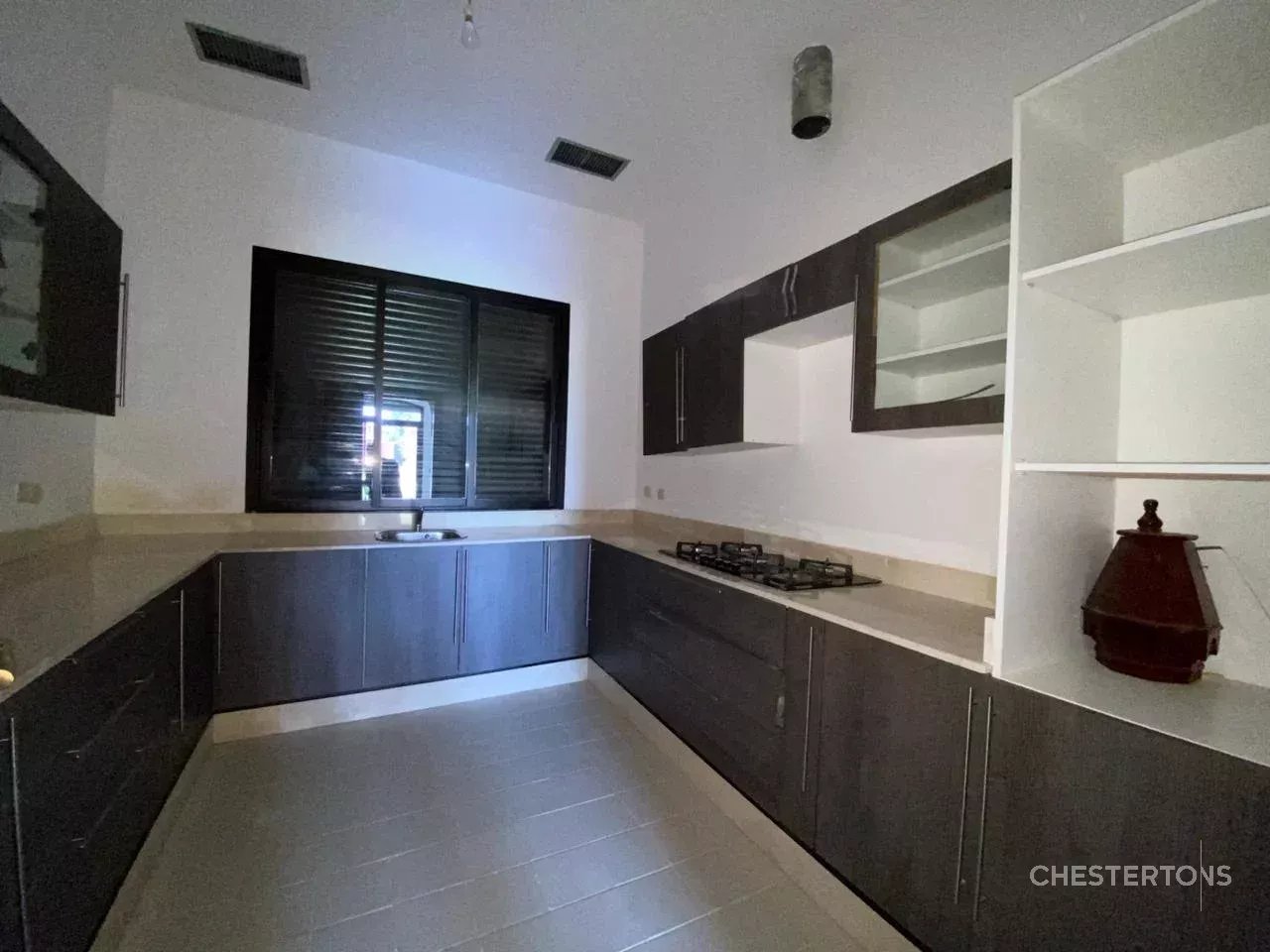  Image of Villa - 6 Bedrooms for Sale in Marrakech-Ménara-Marrakech-Morocco, Image 15