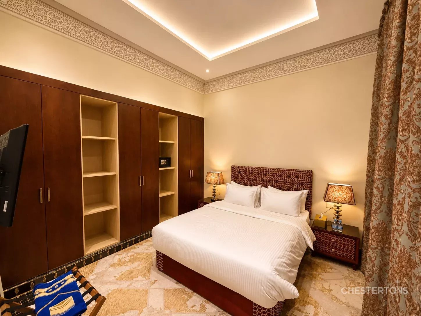  Image of Villa - 10 Bedrooms for Sale in Marrakech-Ménara-Marrakech-Morocco, Image 15