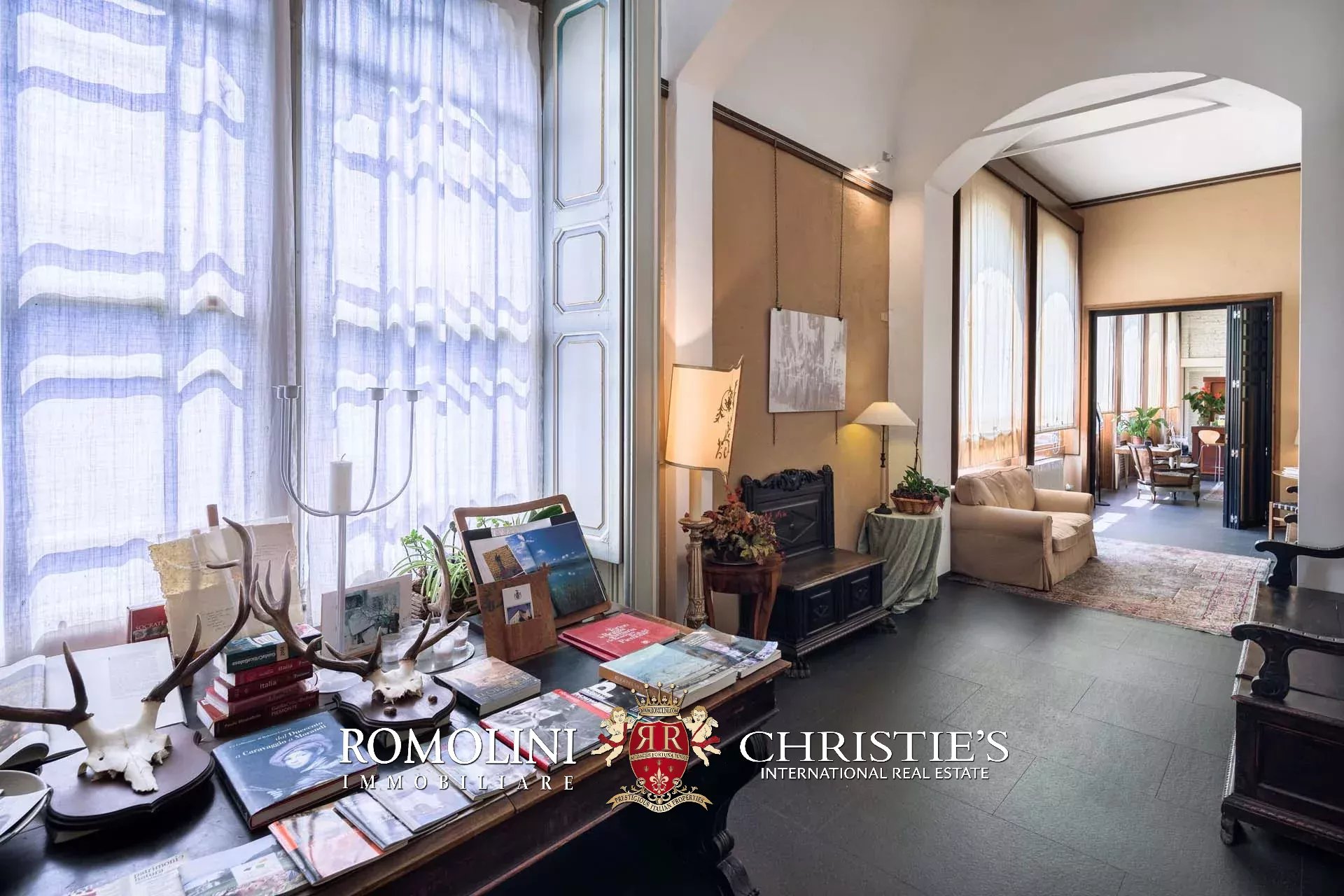 10 Bedroom Chateau's Image 22