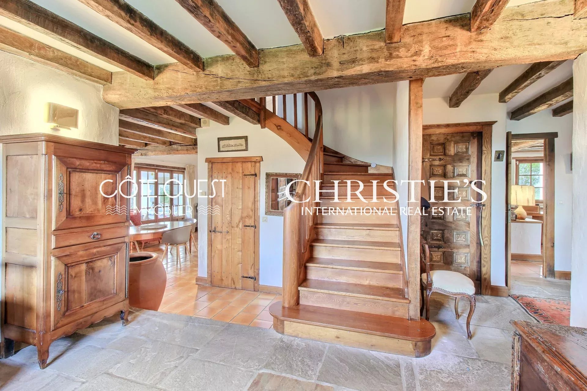 4 Bedroom Villa/Townhouse's Image 6