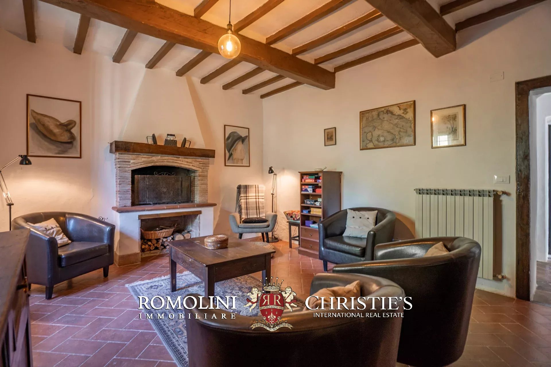 6 Bedroom Villa/Townhouse's Image 35