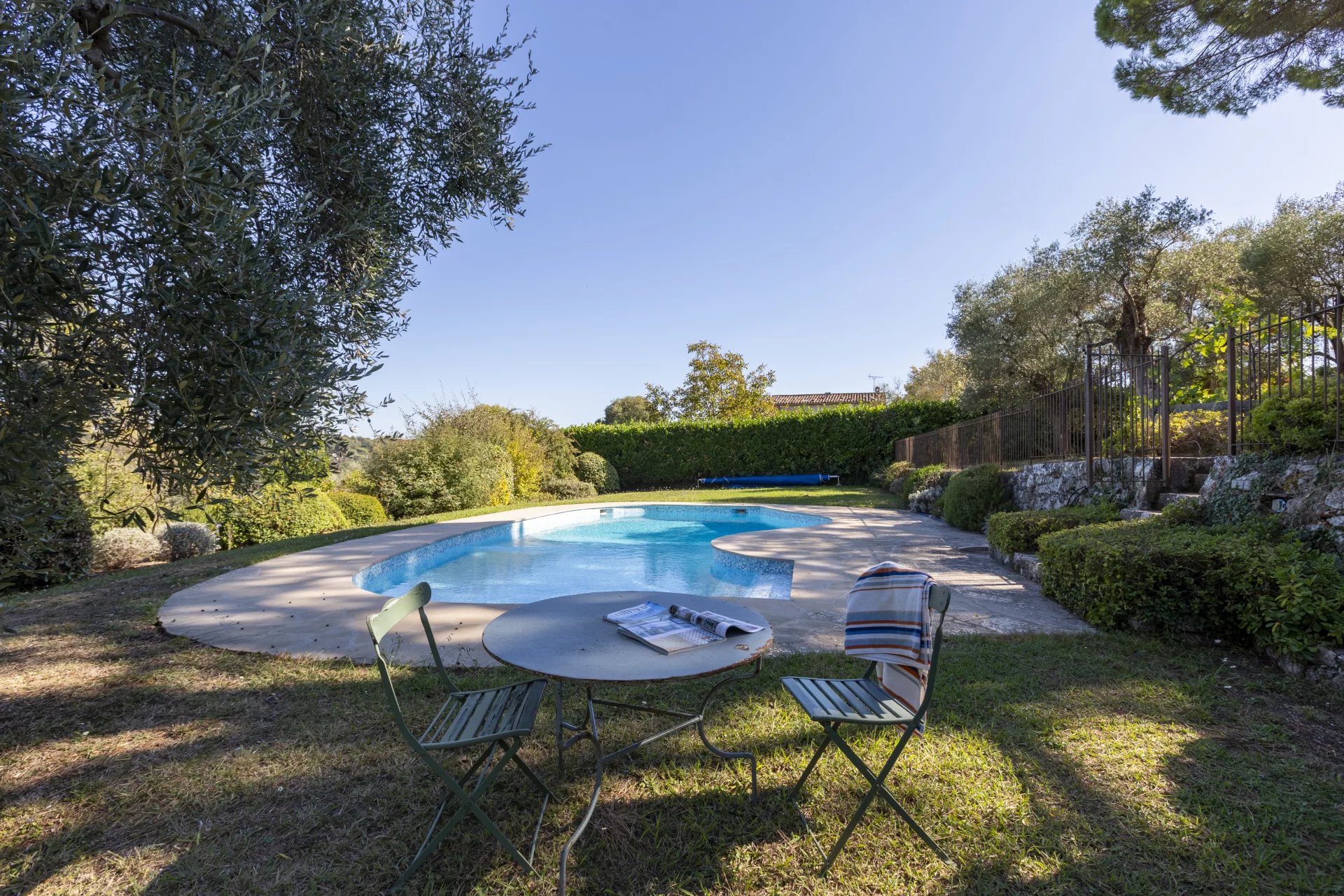 Beautiful house with swimming pool and large grounds - Grasse St Jacques Beautiful house with swimming pool and large grounds - Grasse St Jacques