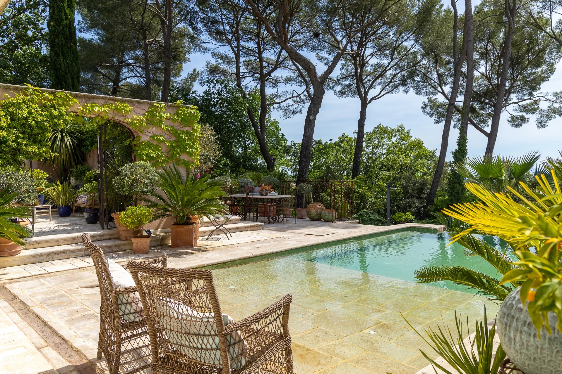 Exceptional charming estate