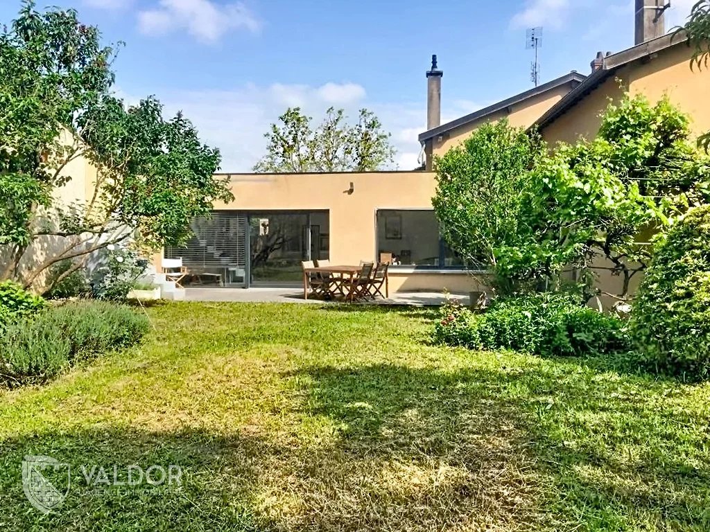 Maison de 161 m² – Alliance réussie de l’ancien et du contemporain