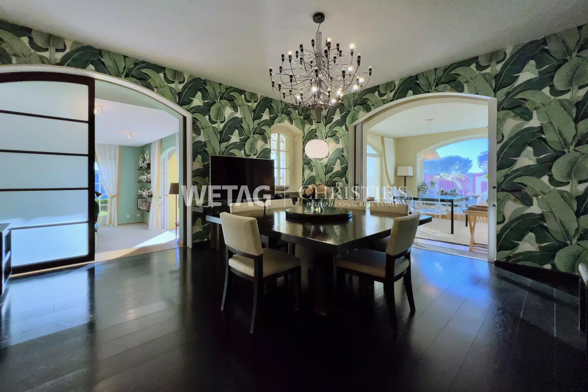 4 Bedroom Villa/Townhouse's Image 5