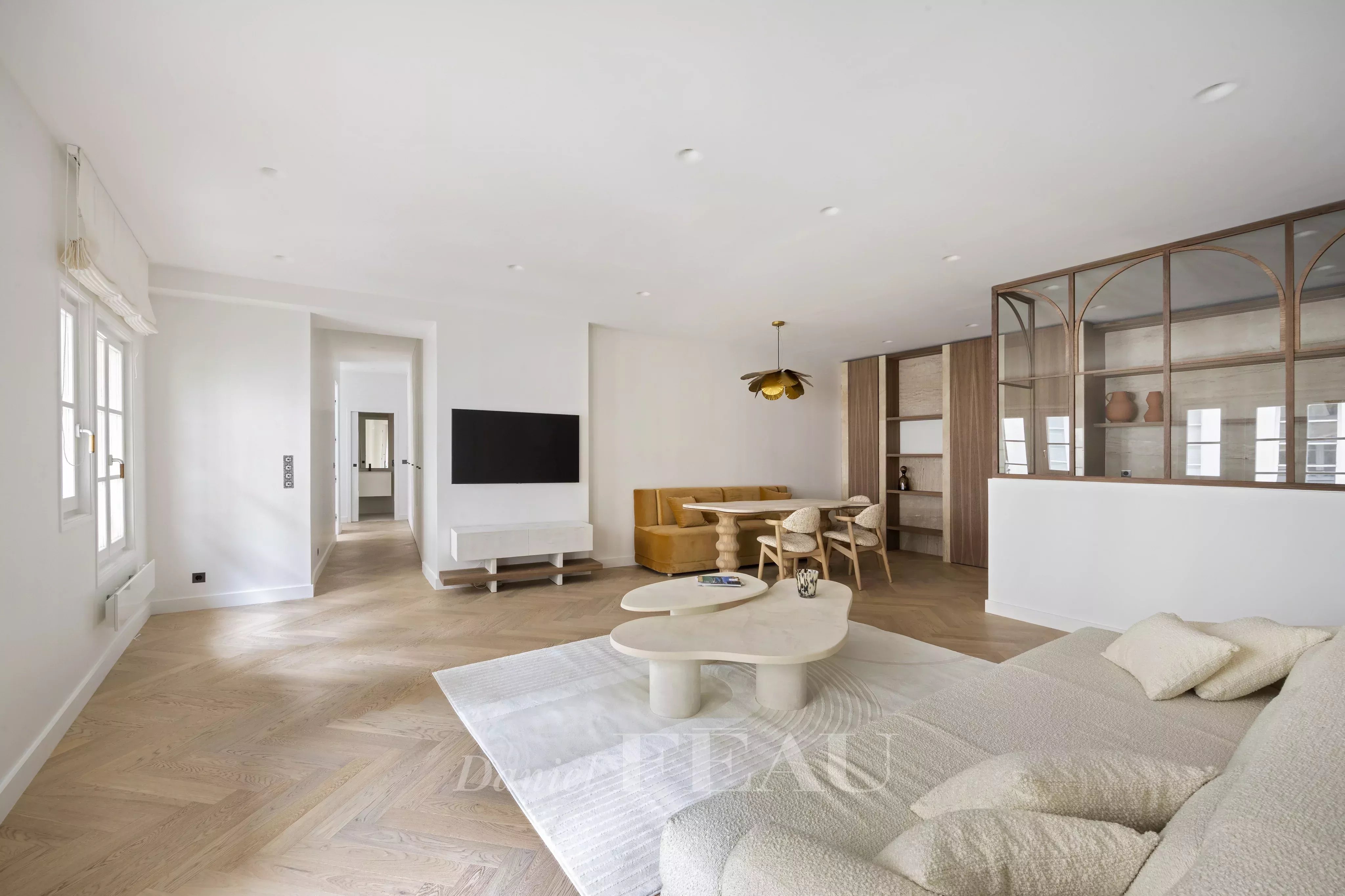 Sale Apartment Paris 3rd