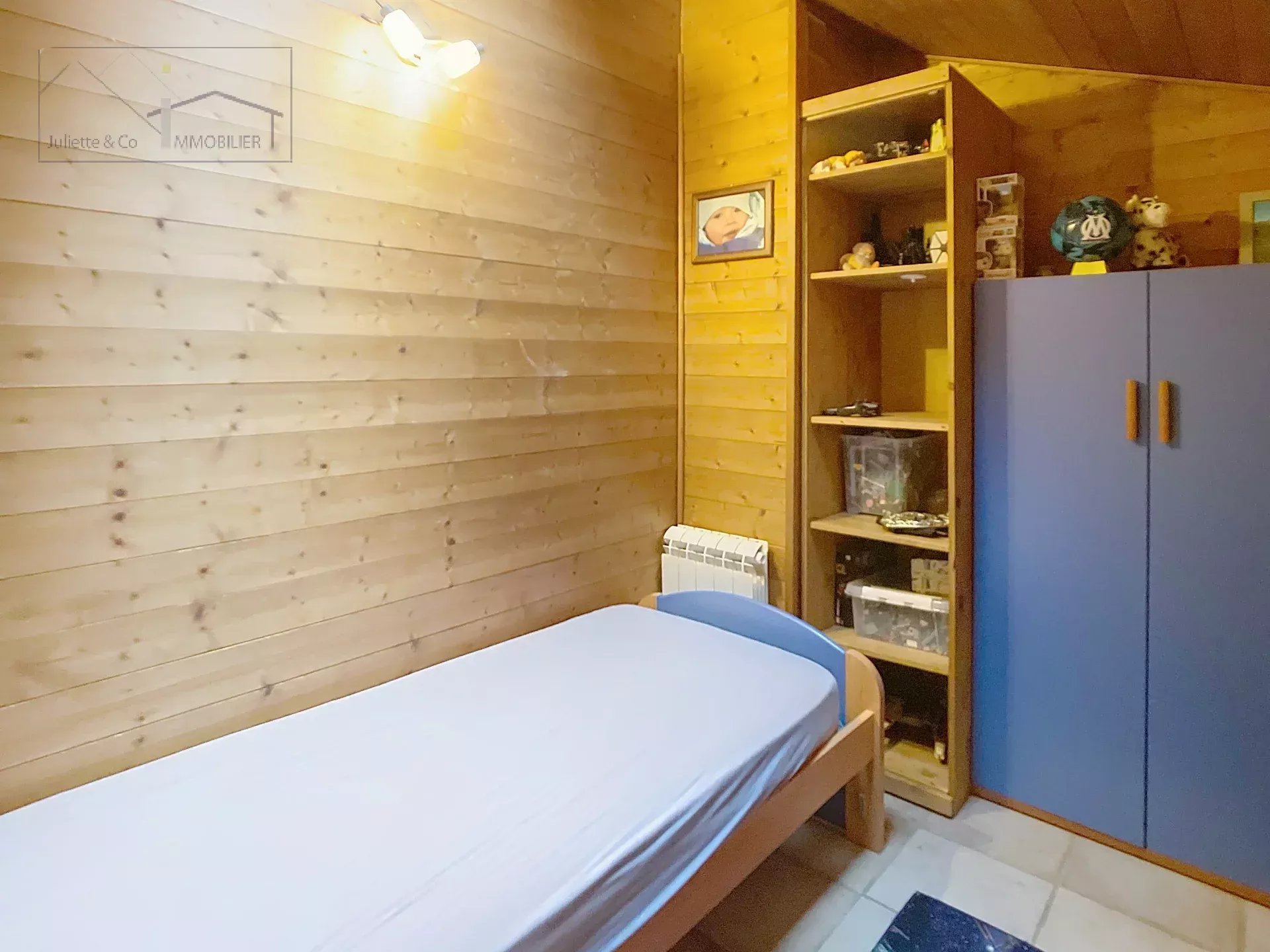 Photo of Charming Alpine Retreat: Spacious 5-Room Apartment