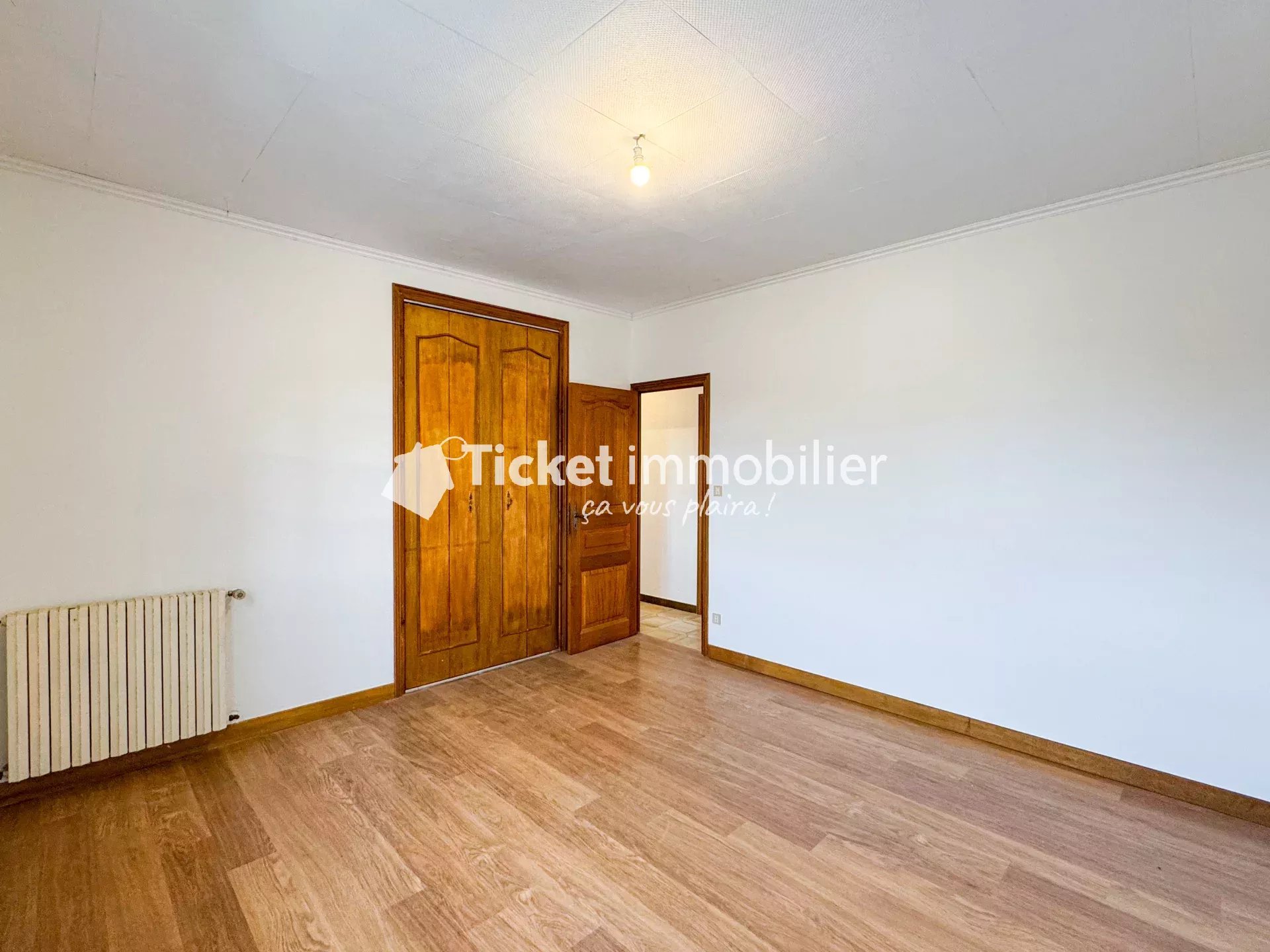 MAISON T5 DE 146m2 AVEC JARDIN de 633m2, GARAGE, CLIMATISATION ET GRANDE TERRASSE — photo 13