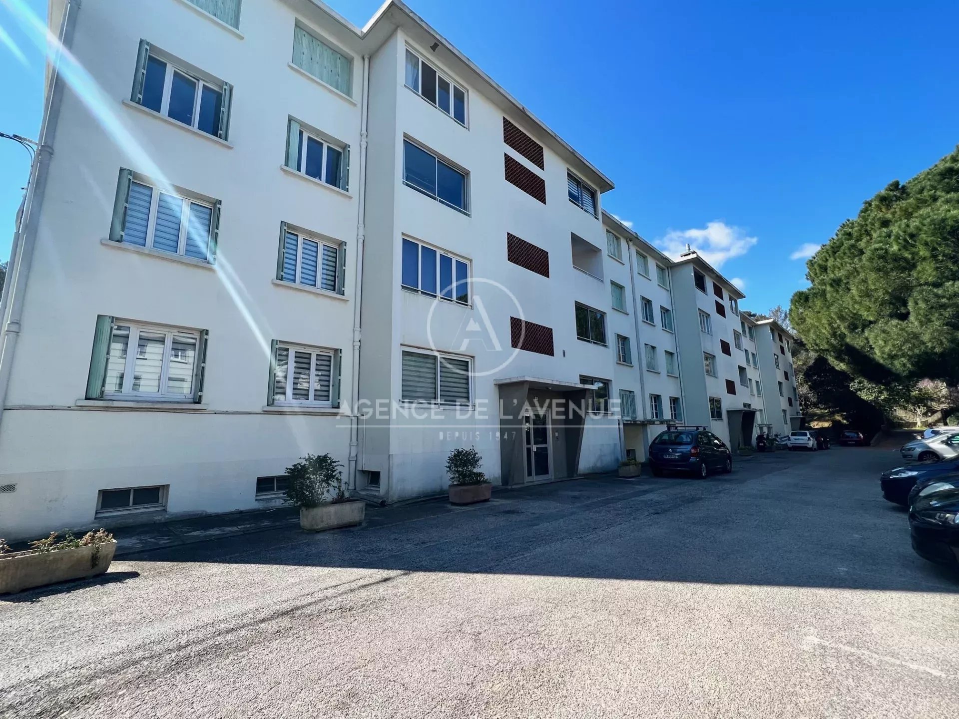 Agence immobilière de 