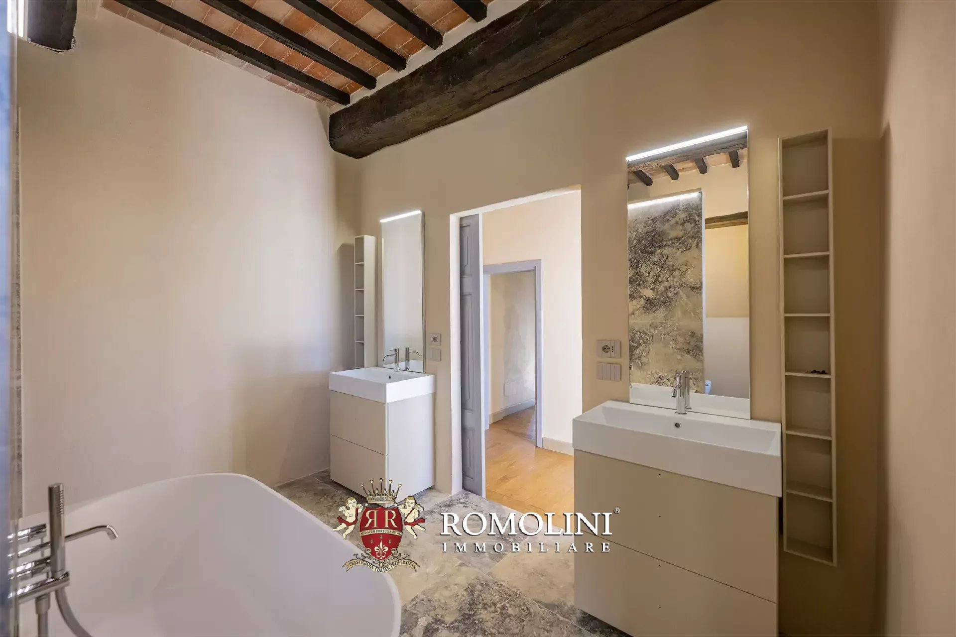4 Bedroom Villa/Townhouse's Image 45