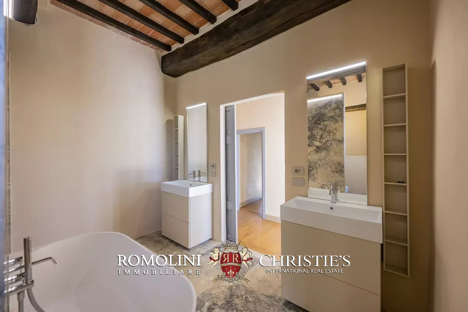 4 Bedroom Villa/Townhouse's Image 45