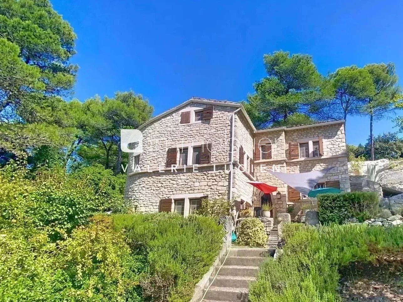 Maison de caractère Saint-Rémy-de-Provence cadre naturel exceptionnel 