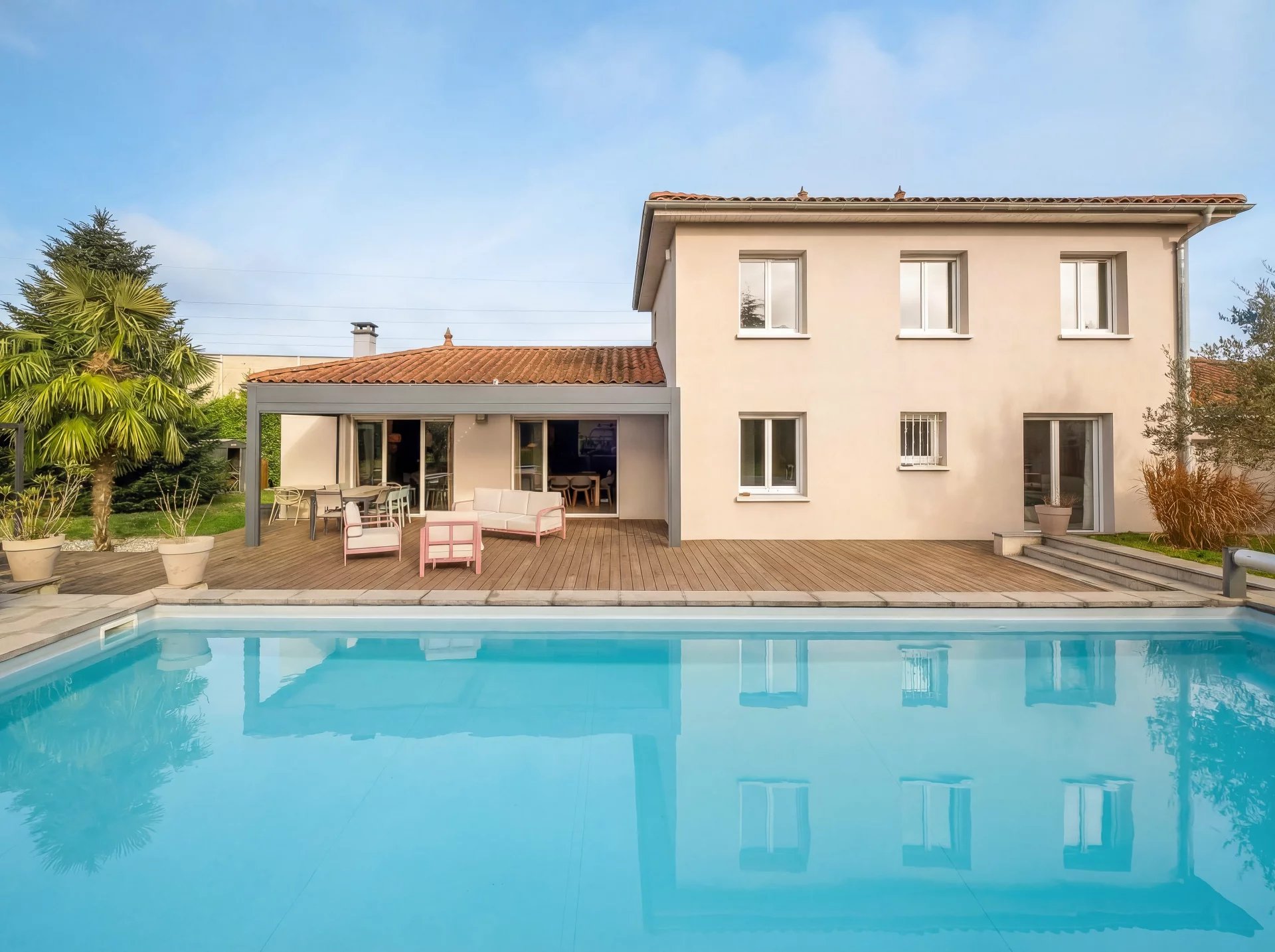 Grande Maison récente 5 chambres, piscine