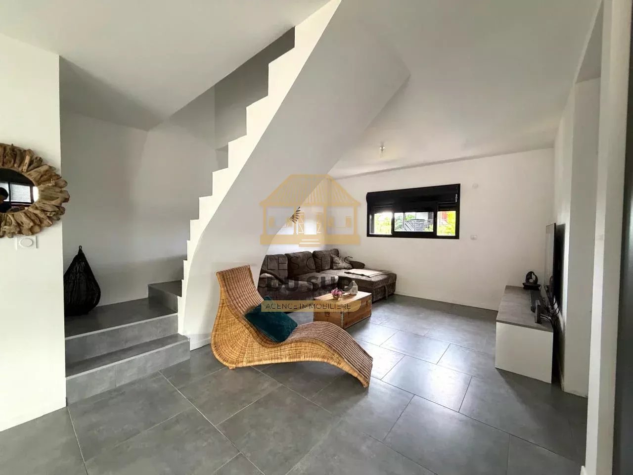Maison T5 neuve avec piscine à vendre sur Saint Joseph 97480