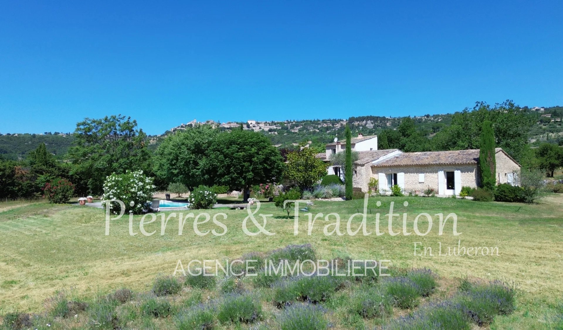 Agence immobilière de Pierres et Tradition en Luberon Apt