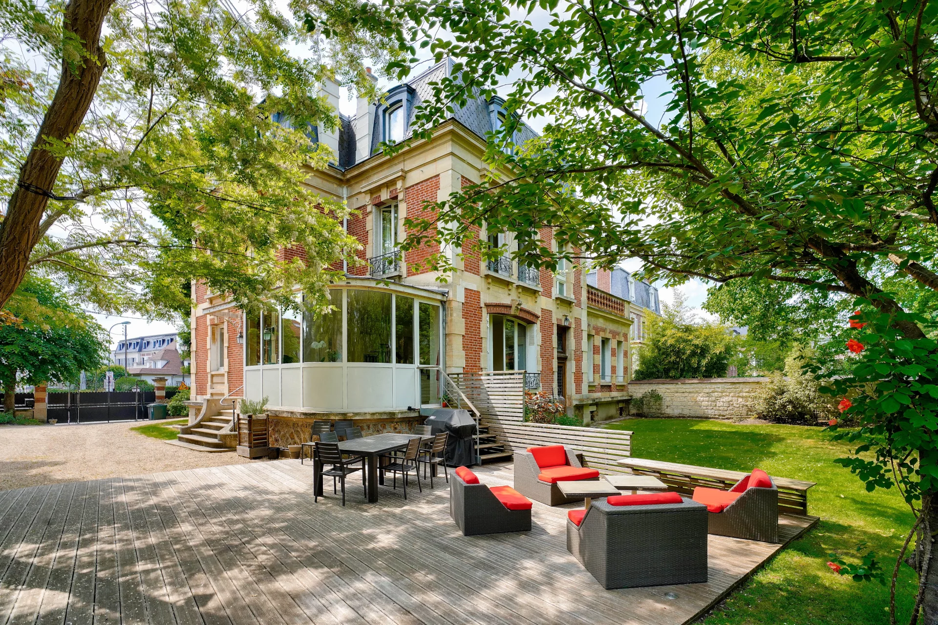 Maisons-Laffitte - BETWEEN CENTER AND PARK