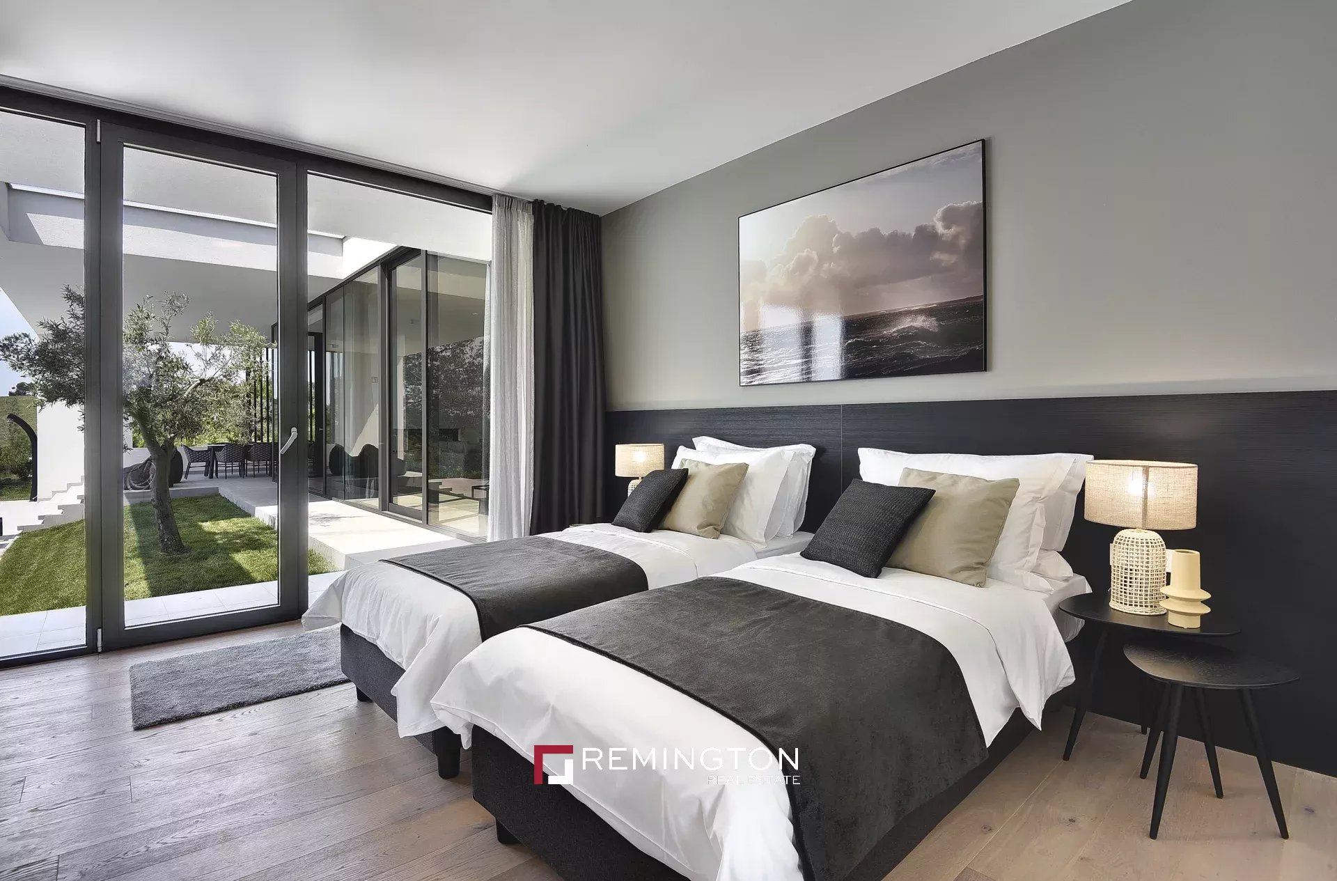 4 Bedroom Villa/Townhouse's Image 12