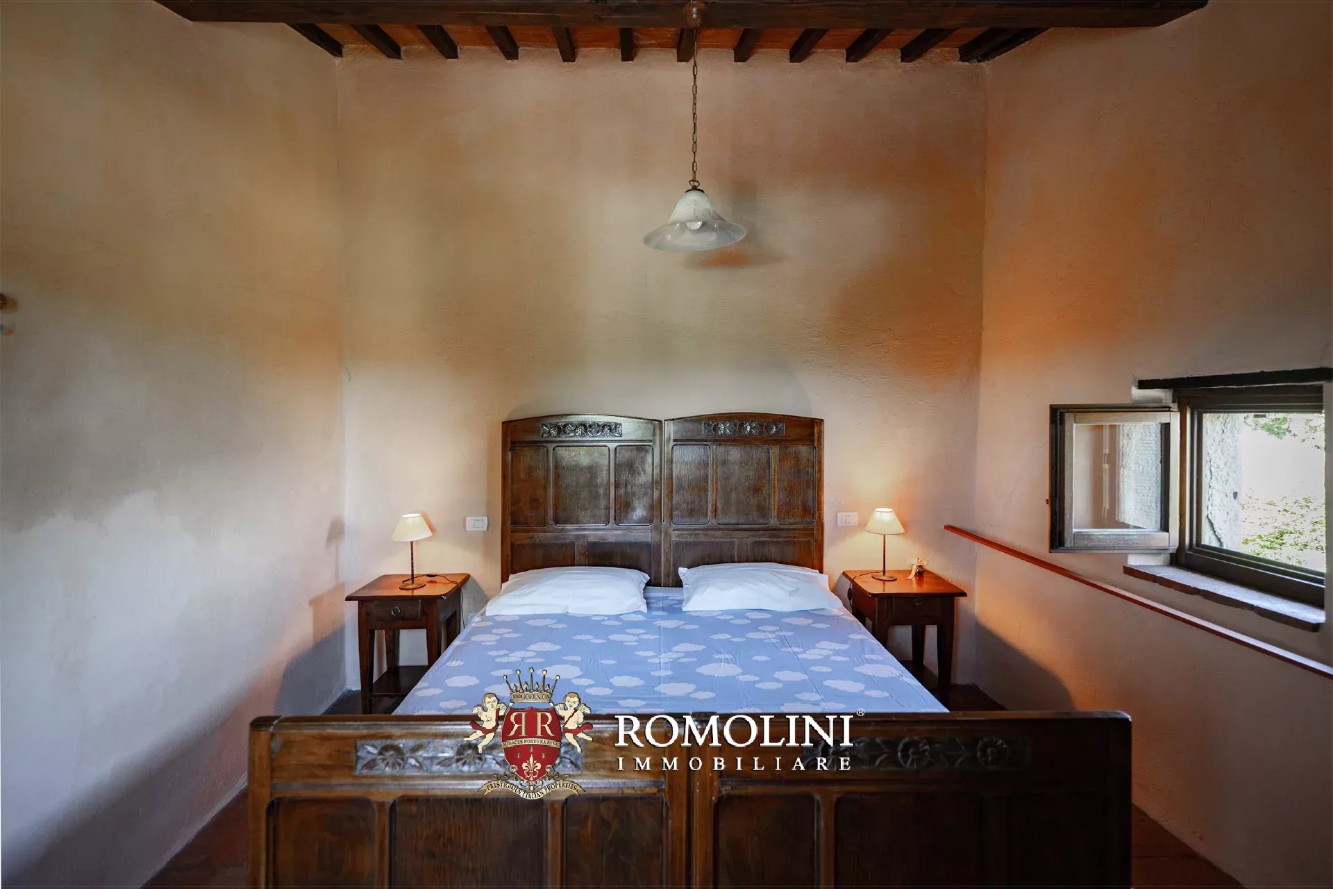 8 Bedroom Villa/Townhouse's Image 36