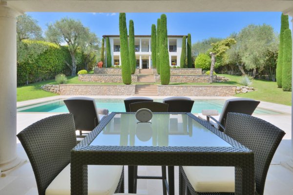 Luxury Villa in Mougins | Prestigious Family Estate in Castellaras — photo 6
