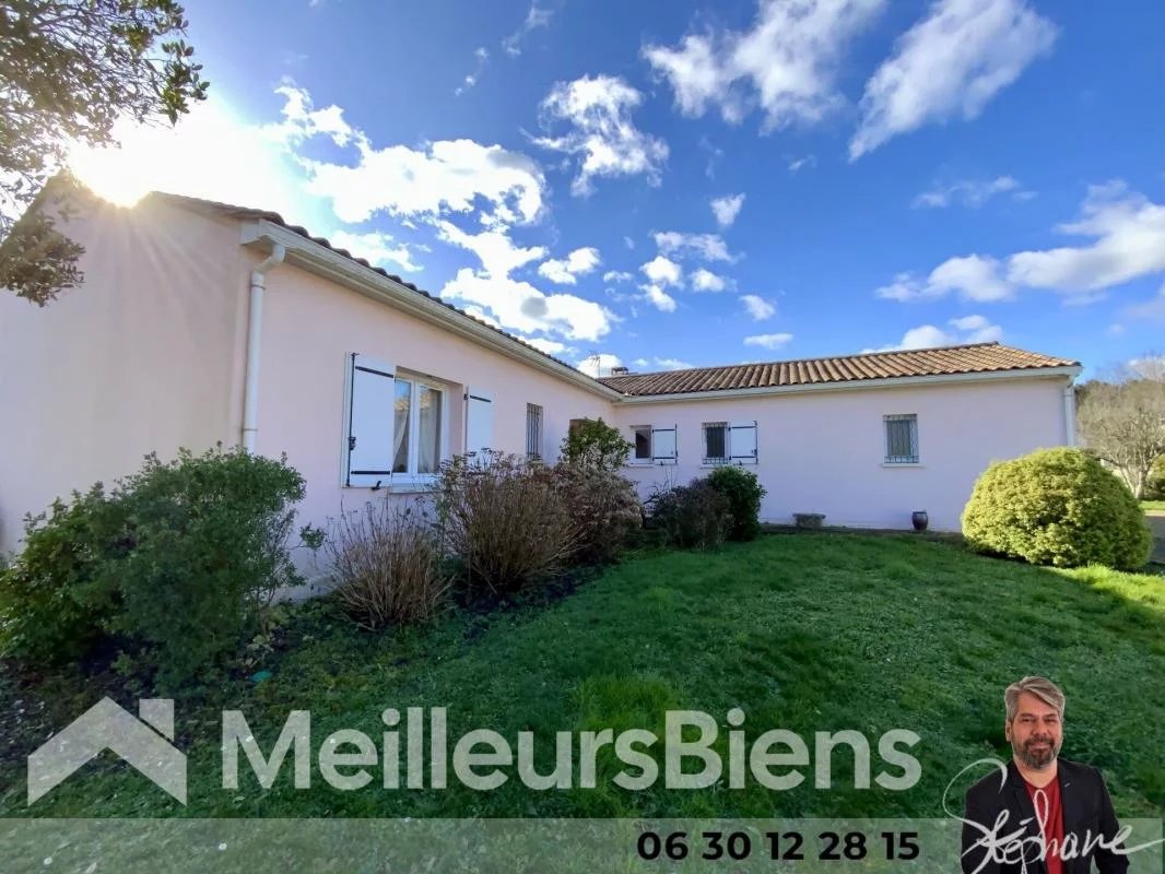 Plain pied jardin garage centre Montendre