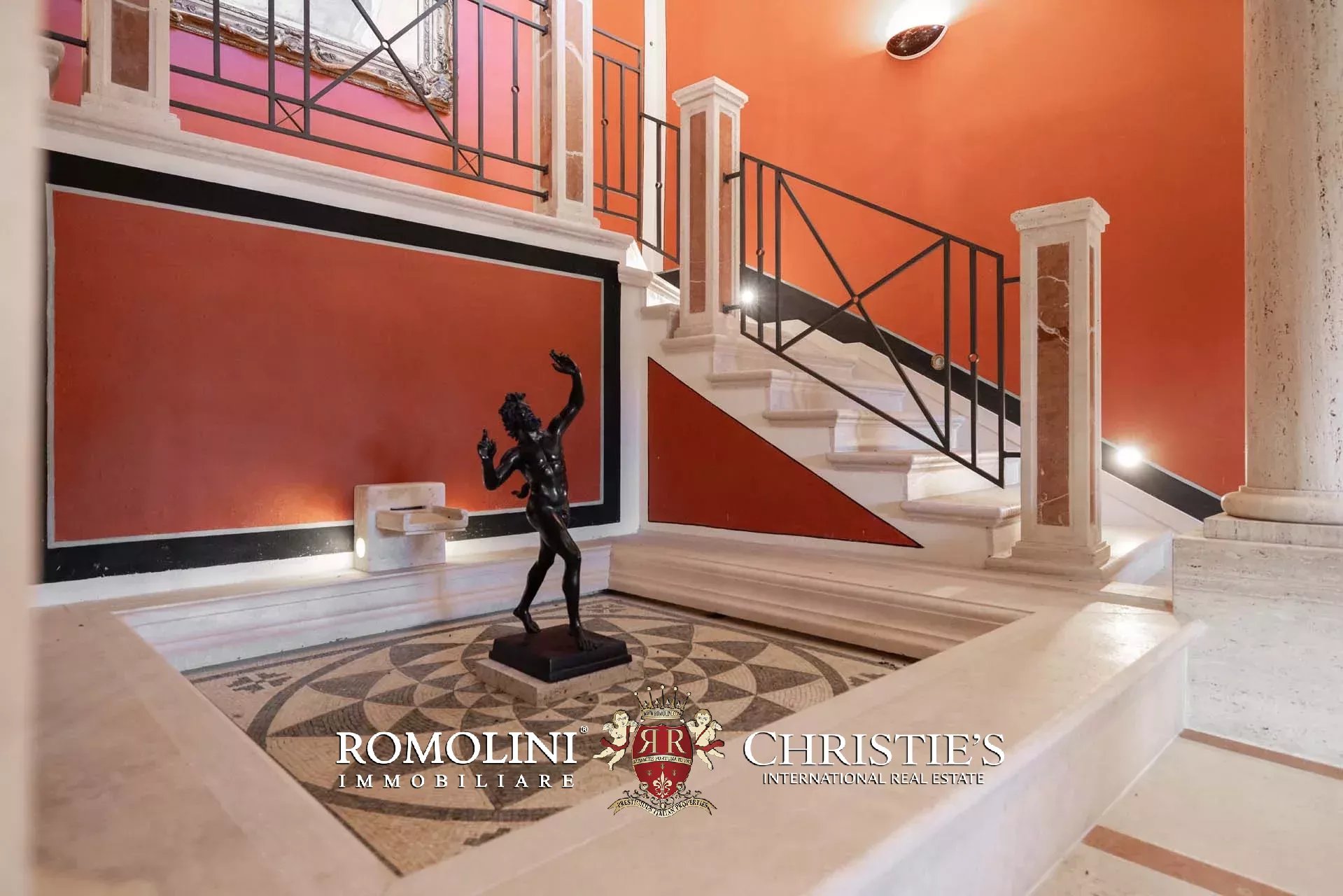 10 Bedroom Villa/Townhouse's Image 72