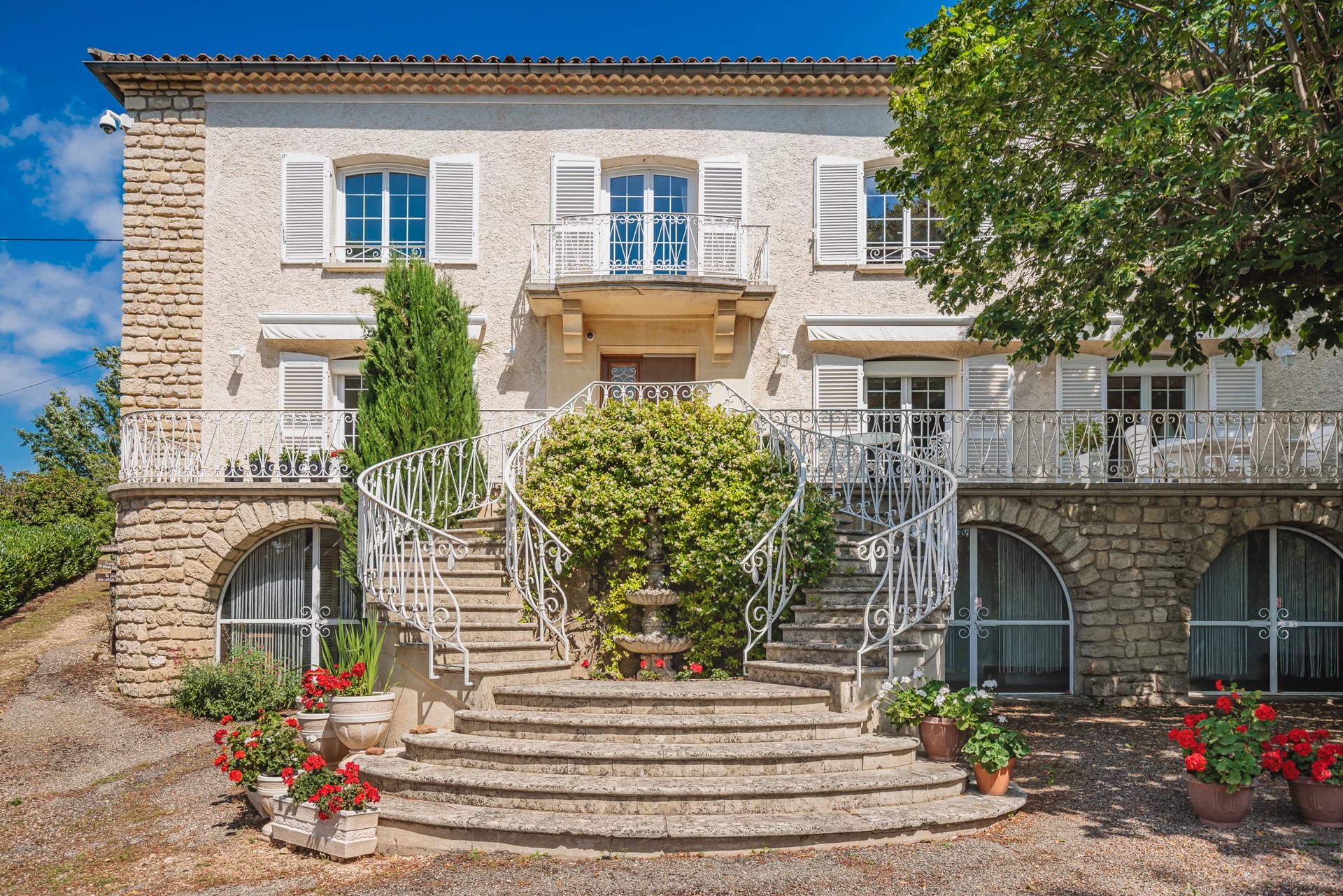 Sale Property Apt