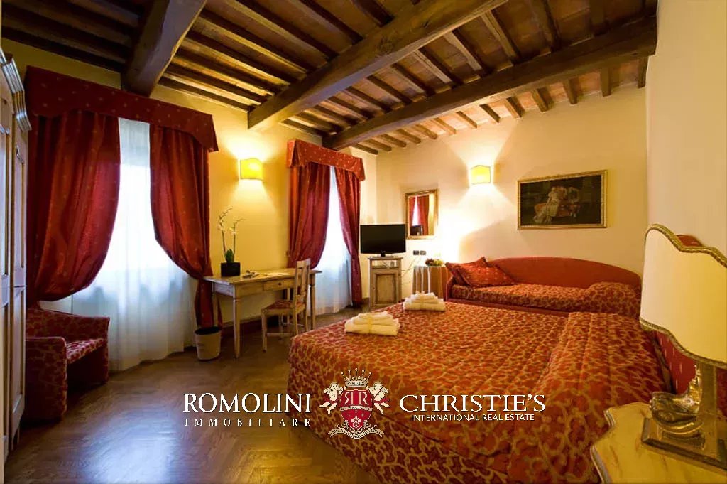 52 Bedroom Villa/Townhouse's Image 65