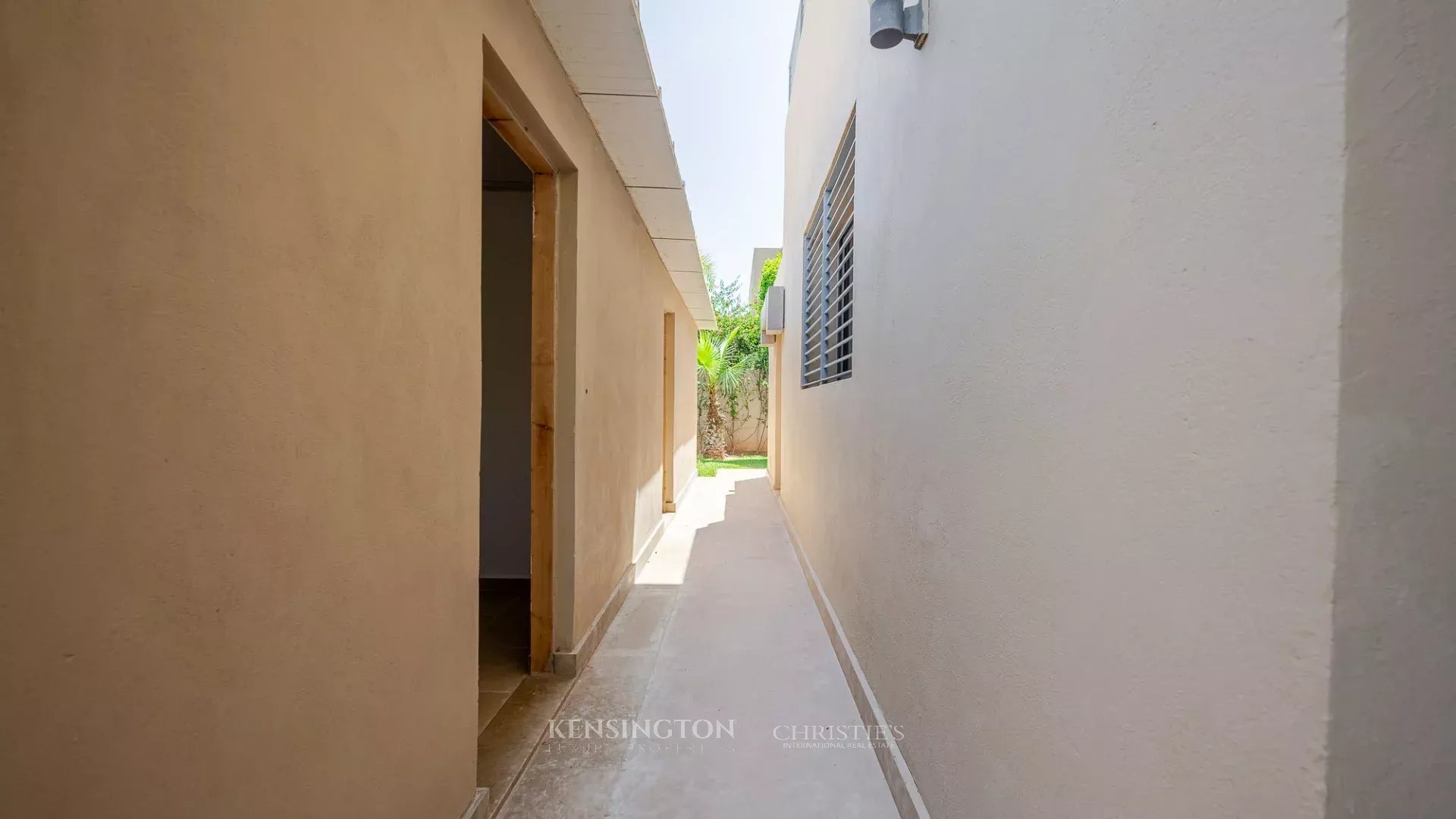 4 Bedroom Villa/Townhouse's Image 20