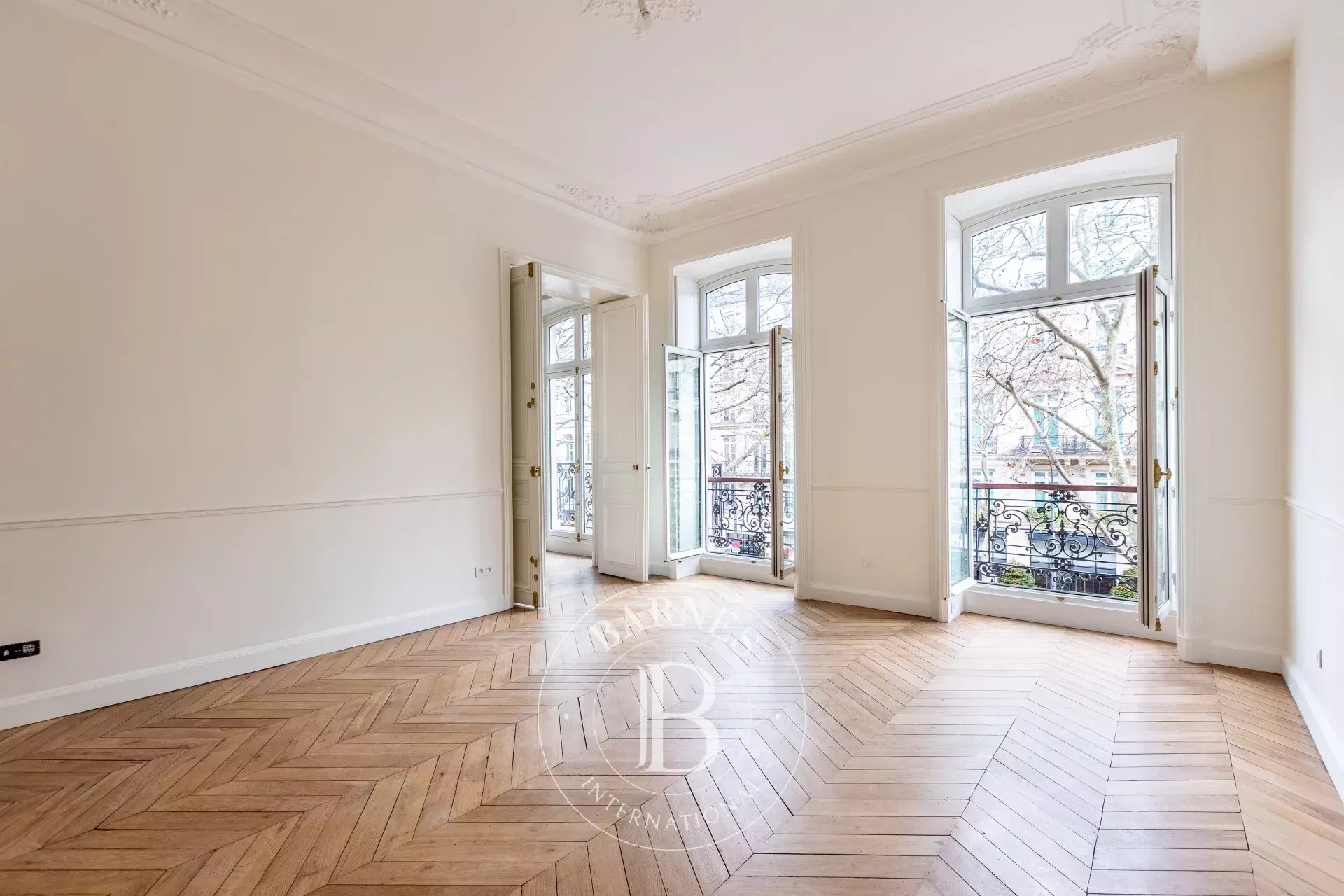 Paris  - Apartment 3 Bedrooms - picture 13