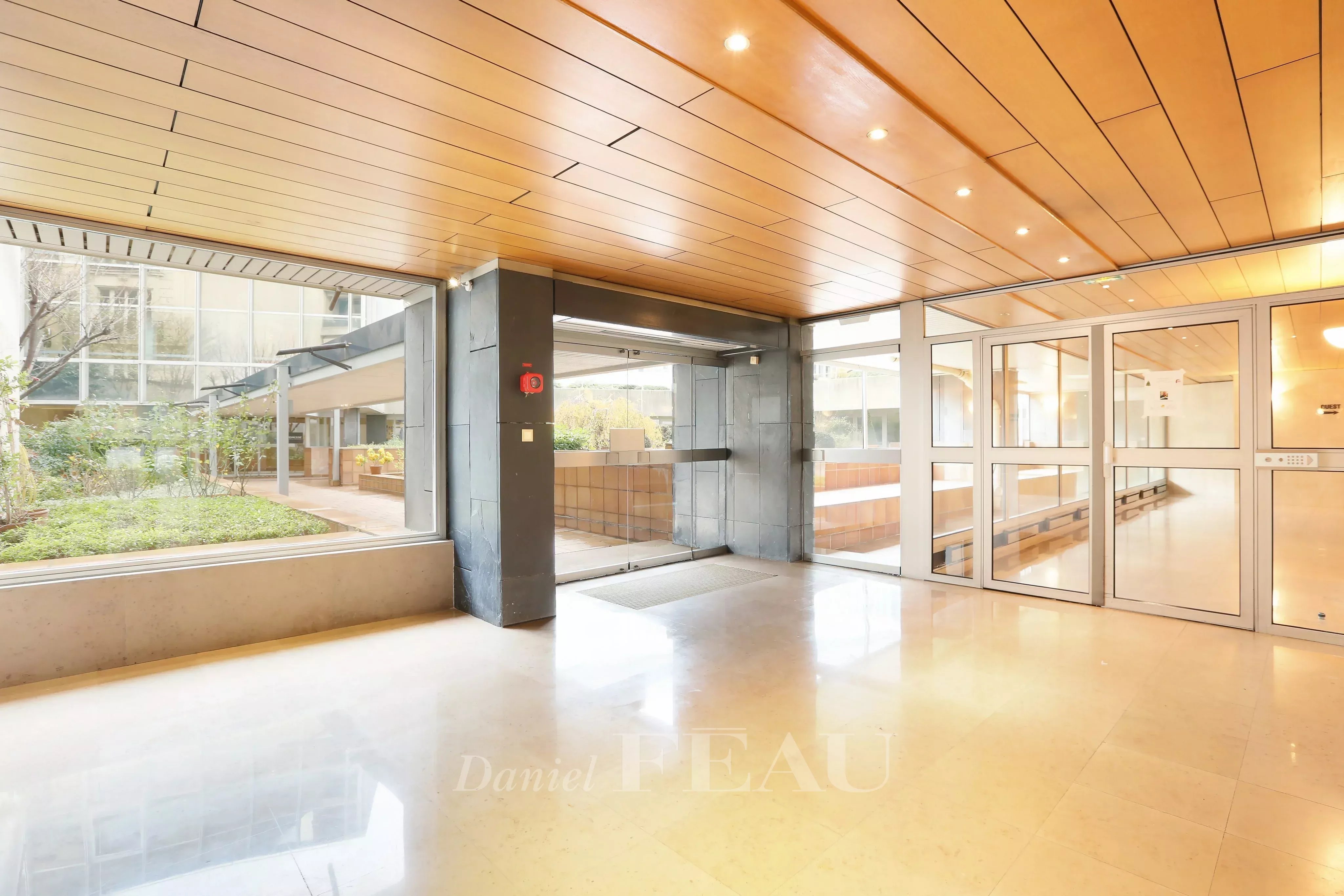 Paris 15th District – A one-bed apartment rented unfurnished