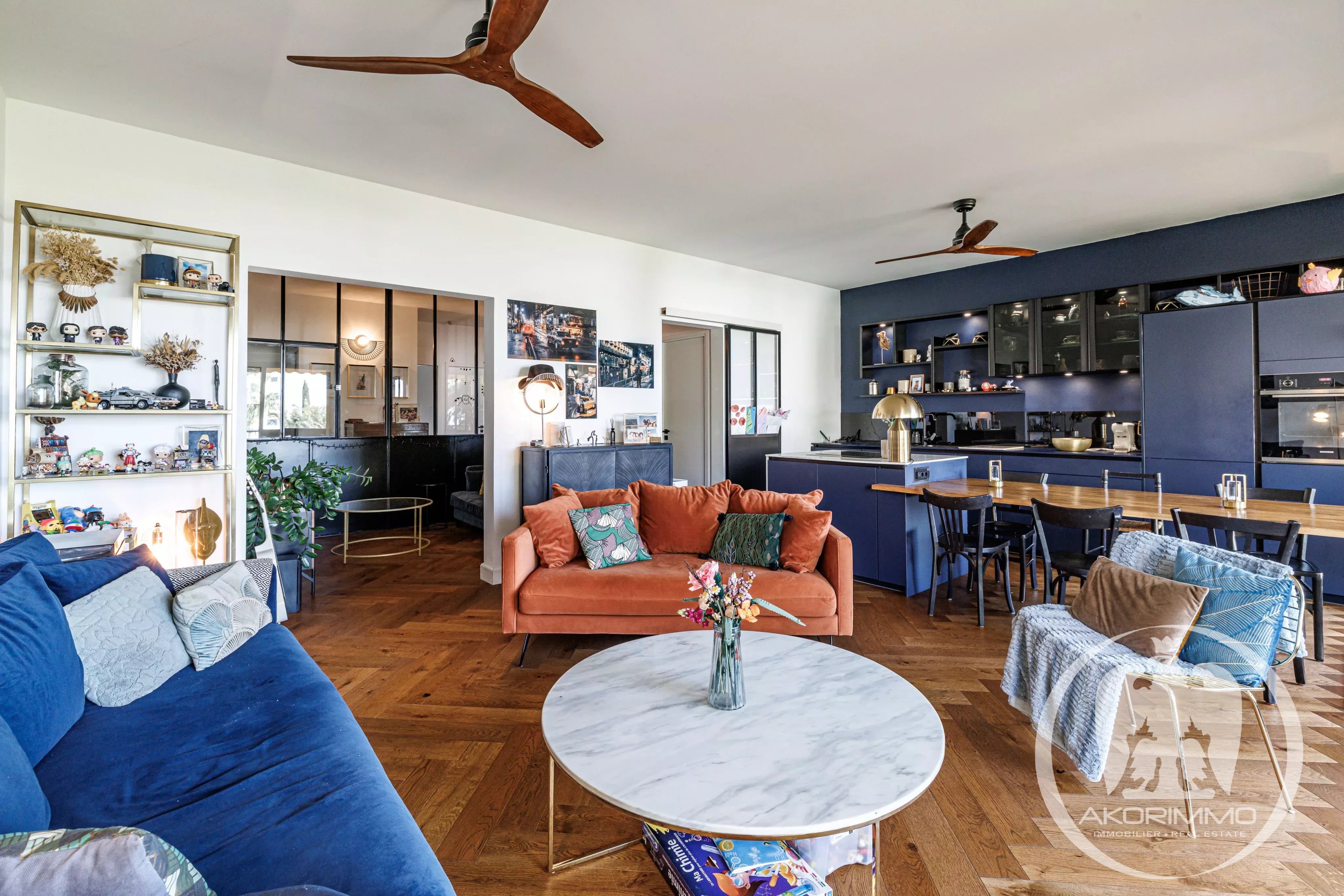 Apartment  - 4 rooms  - 97.13 m² -  €555,000 - For sale