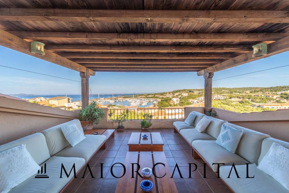 Porto Rotondo | Attico vista mare su due livelli