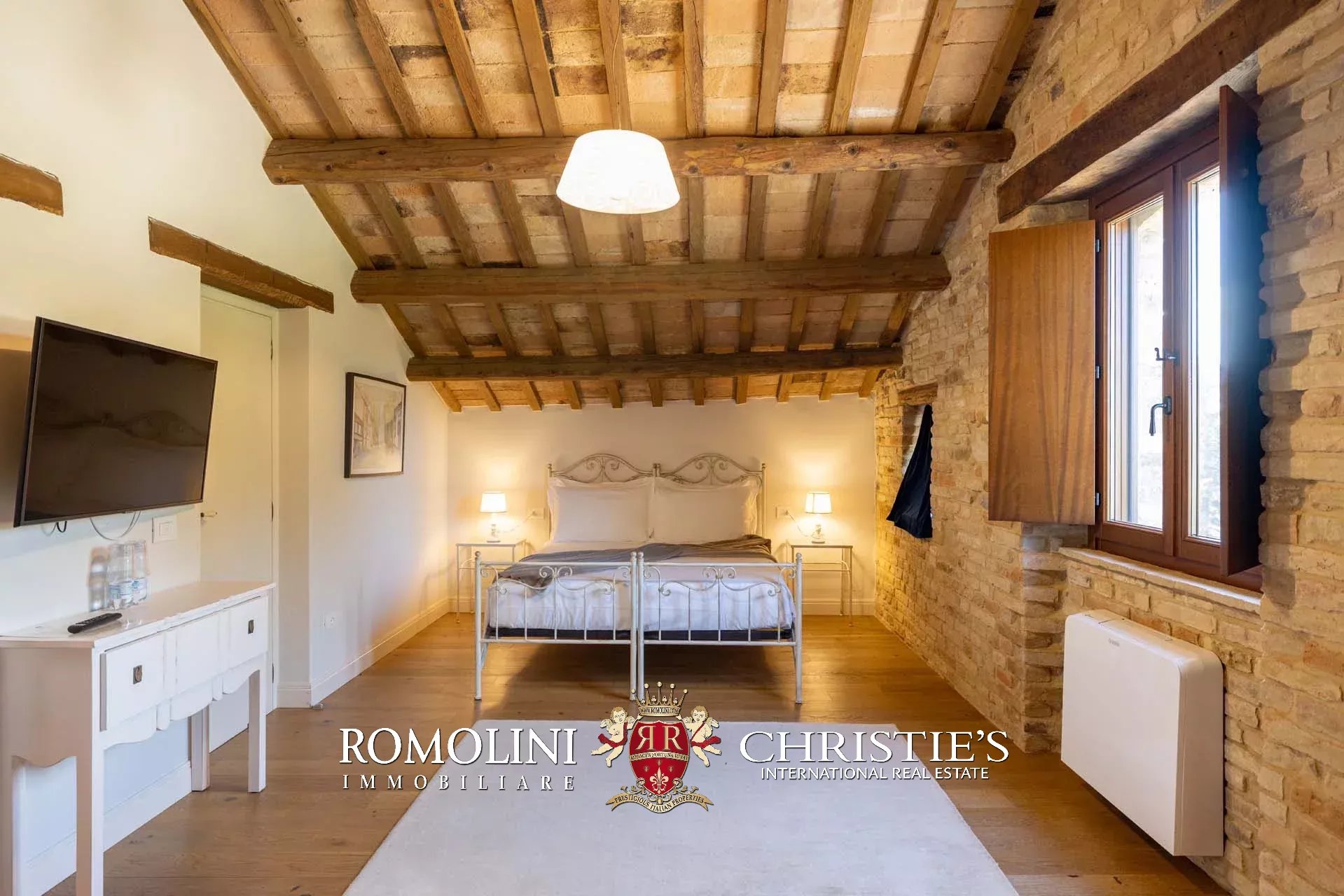 9 Bedroom Villa/Townhouse's Image 58