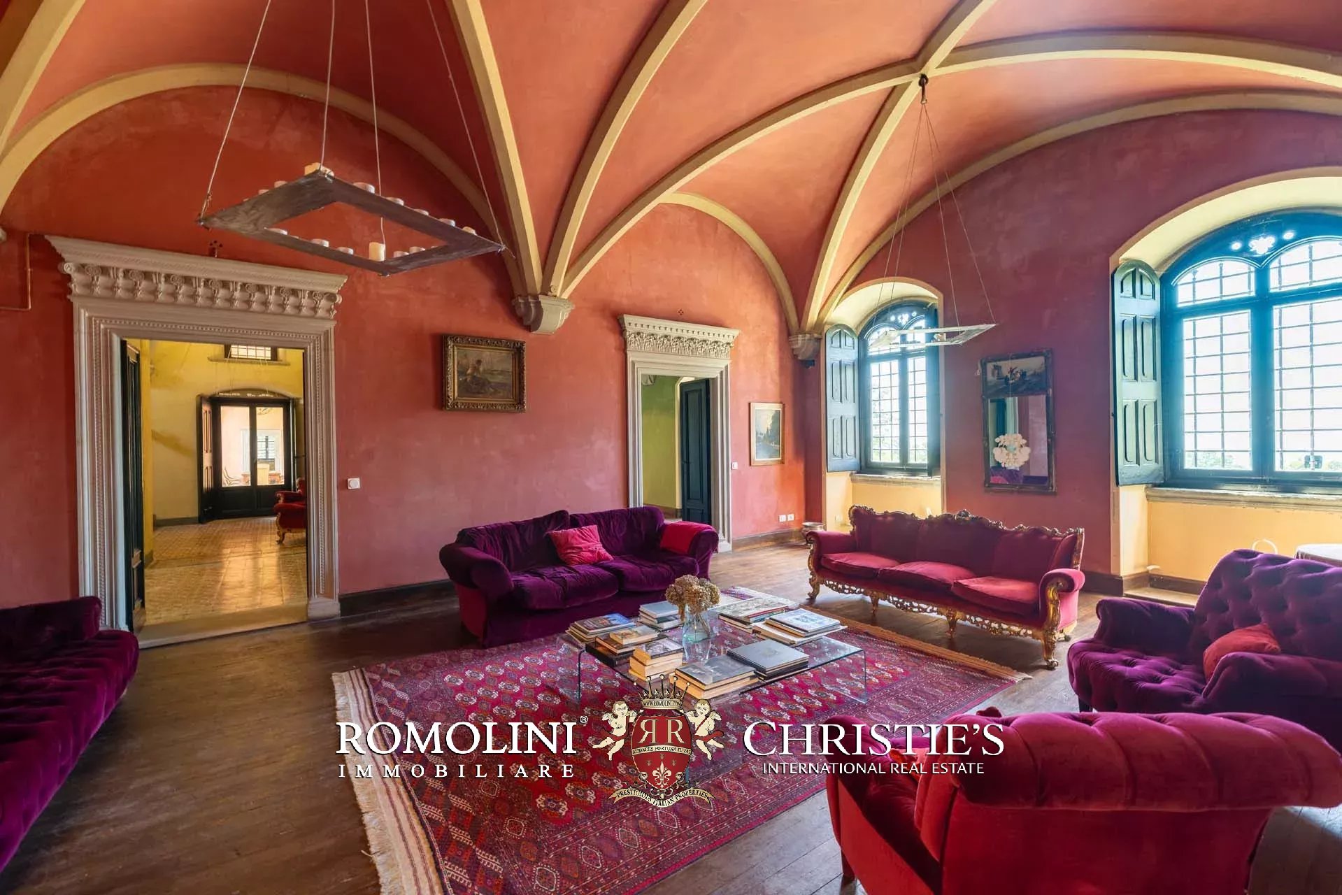 35 Bedroom Chateau's Image 17