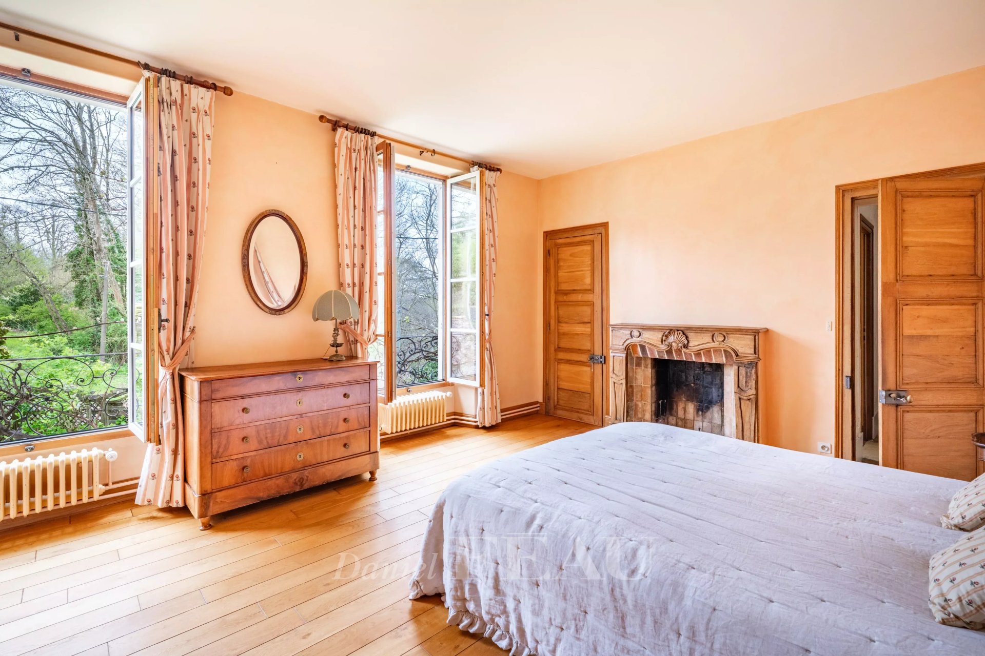4 Bedroom Villa/Townhouse's Image 3
