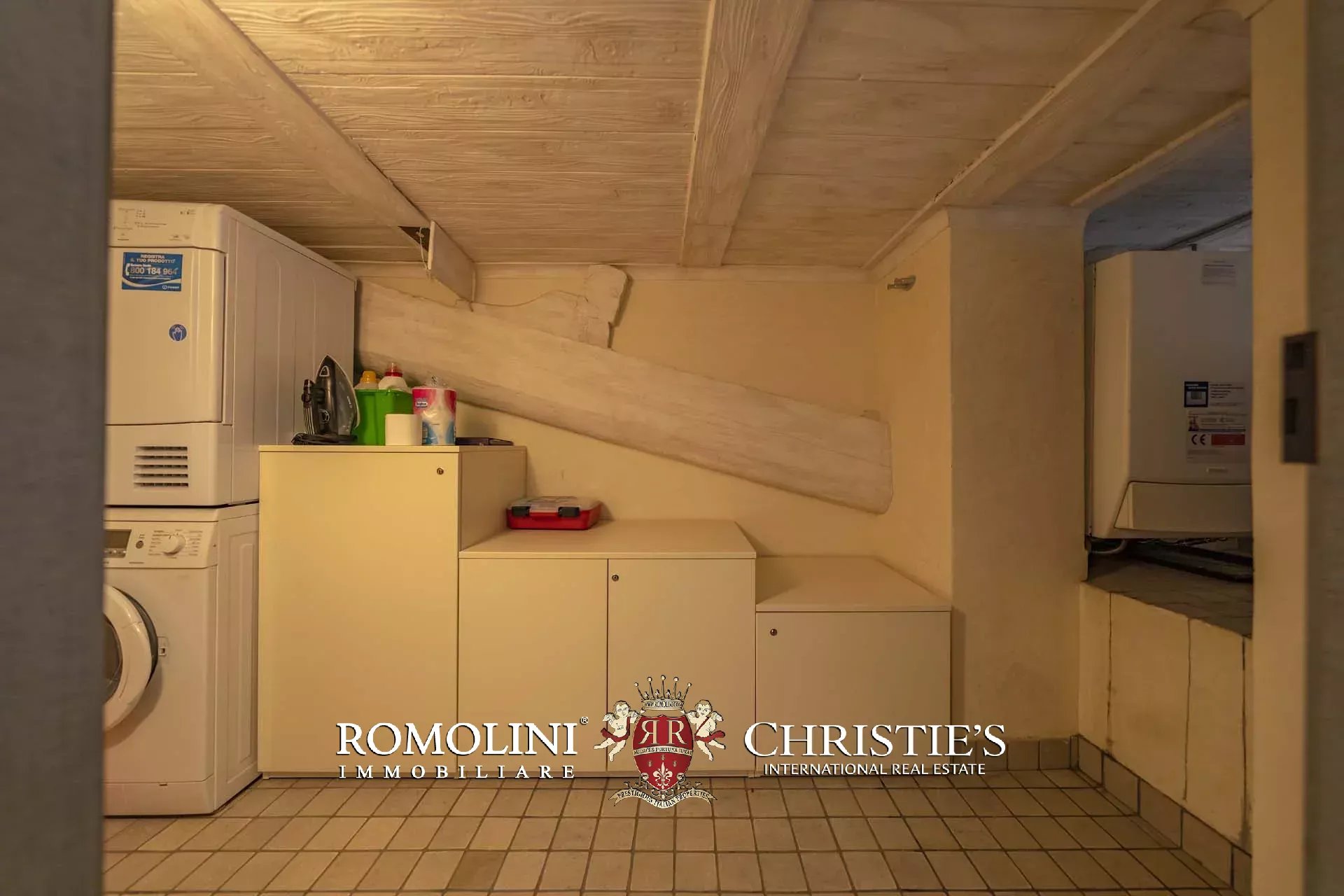 4 Bedroom Apartment/Flat's Image 60