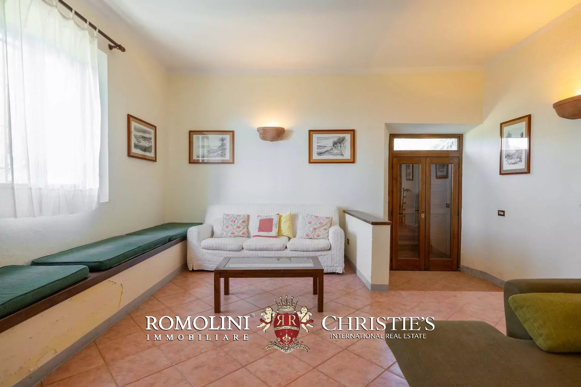 25 Bedroom Villa/Townhouse's Image 39