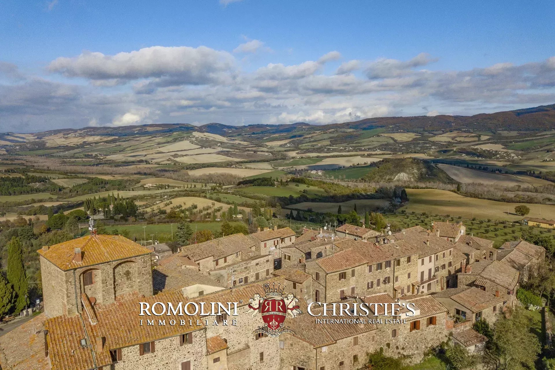 4 Bedroom Villa/Townhouse's Image 12